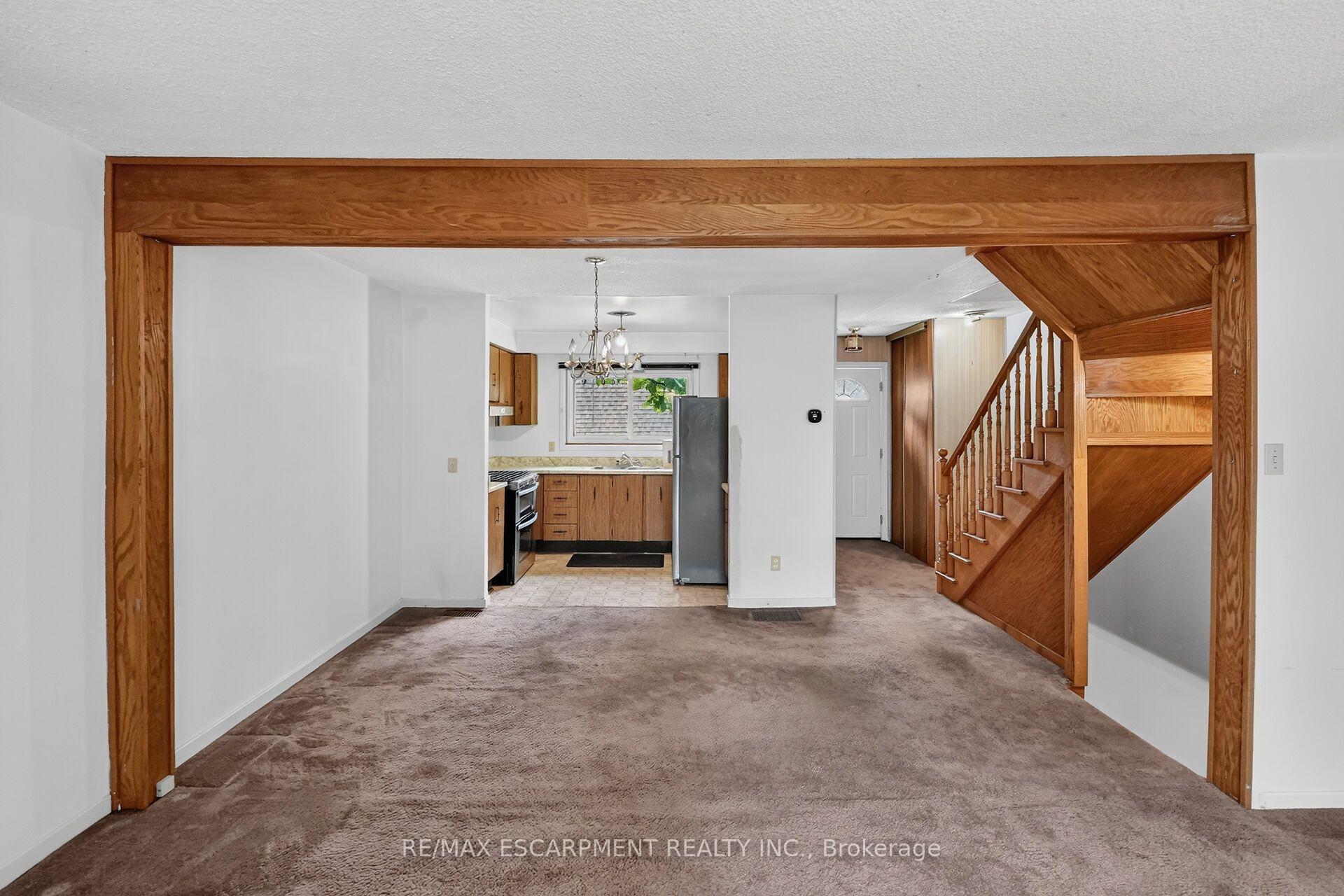 Photo 6 of Unit 50, 125 Bonaventure Drive, Hamilton, Gilbert — HOMEH