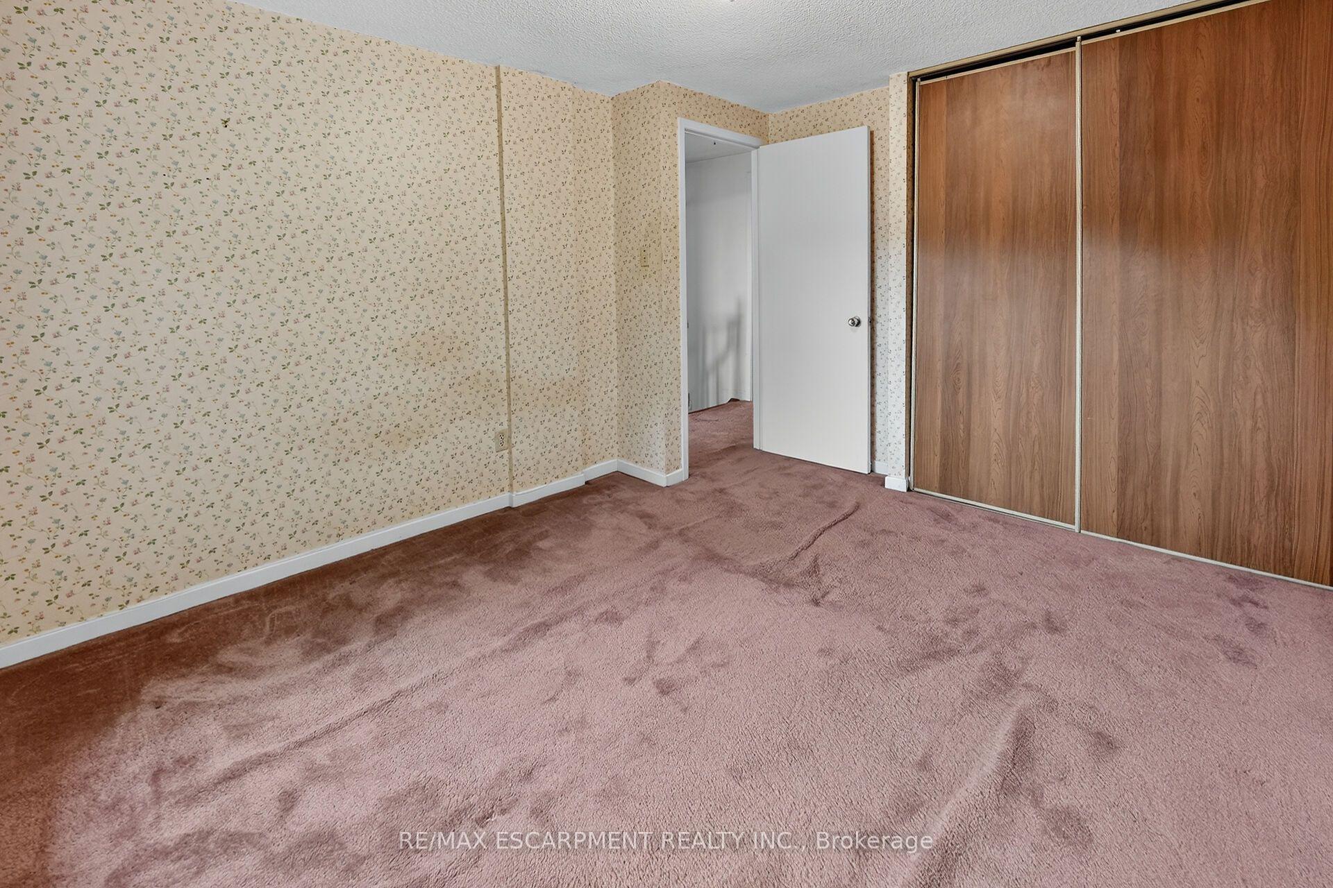 Photo 13 of Unit 50, 125 Bonaventure Drive, Hamilton, Gilbert — HOMEH