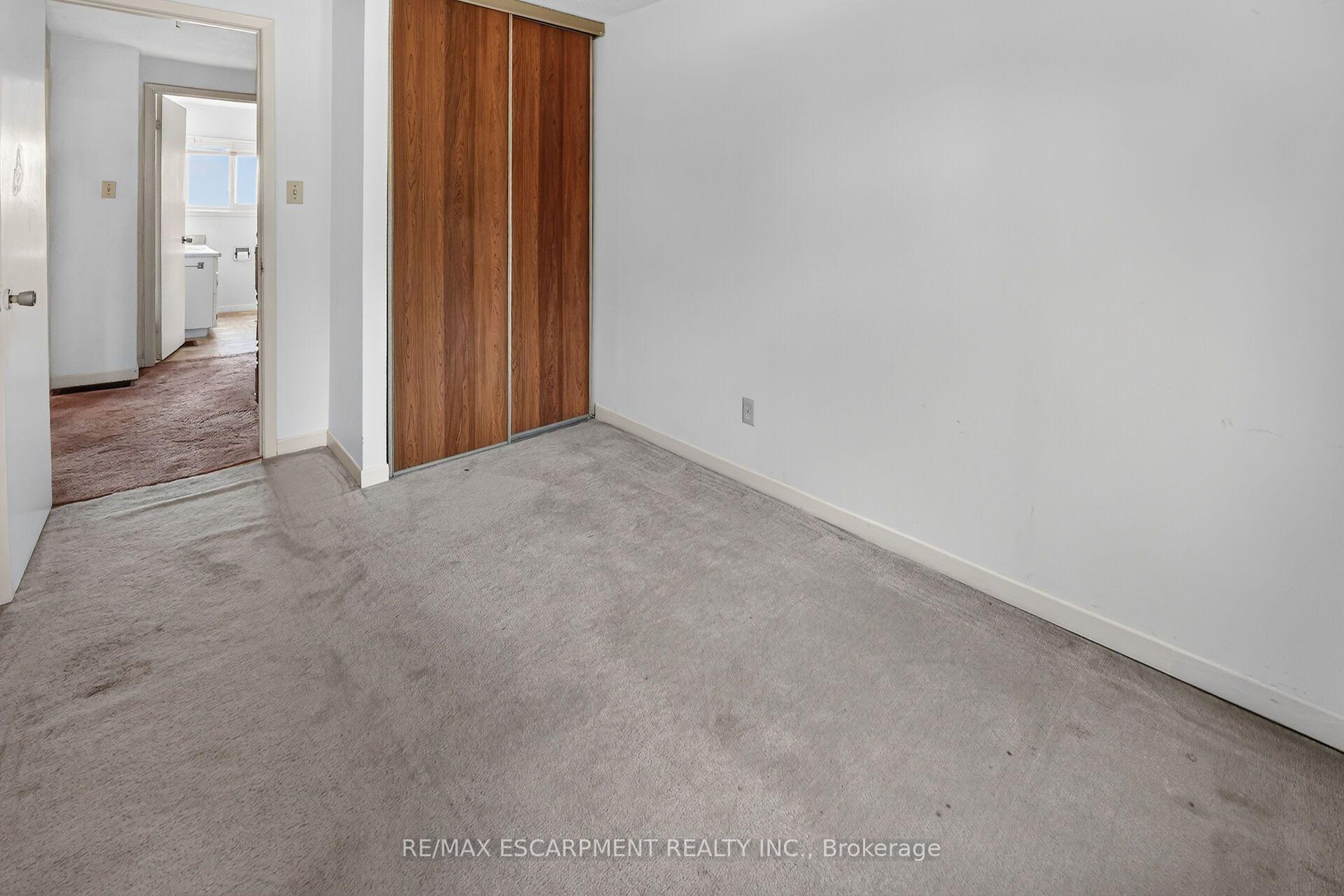 Photo 15 of Unit 50, 125 Bonaventure Drive, Hamilton, Gilbert — HOMEH