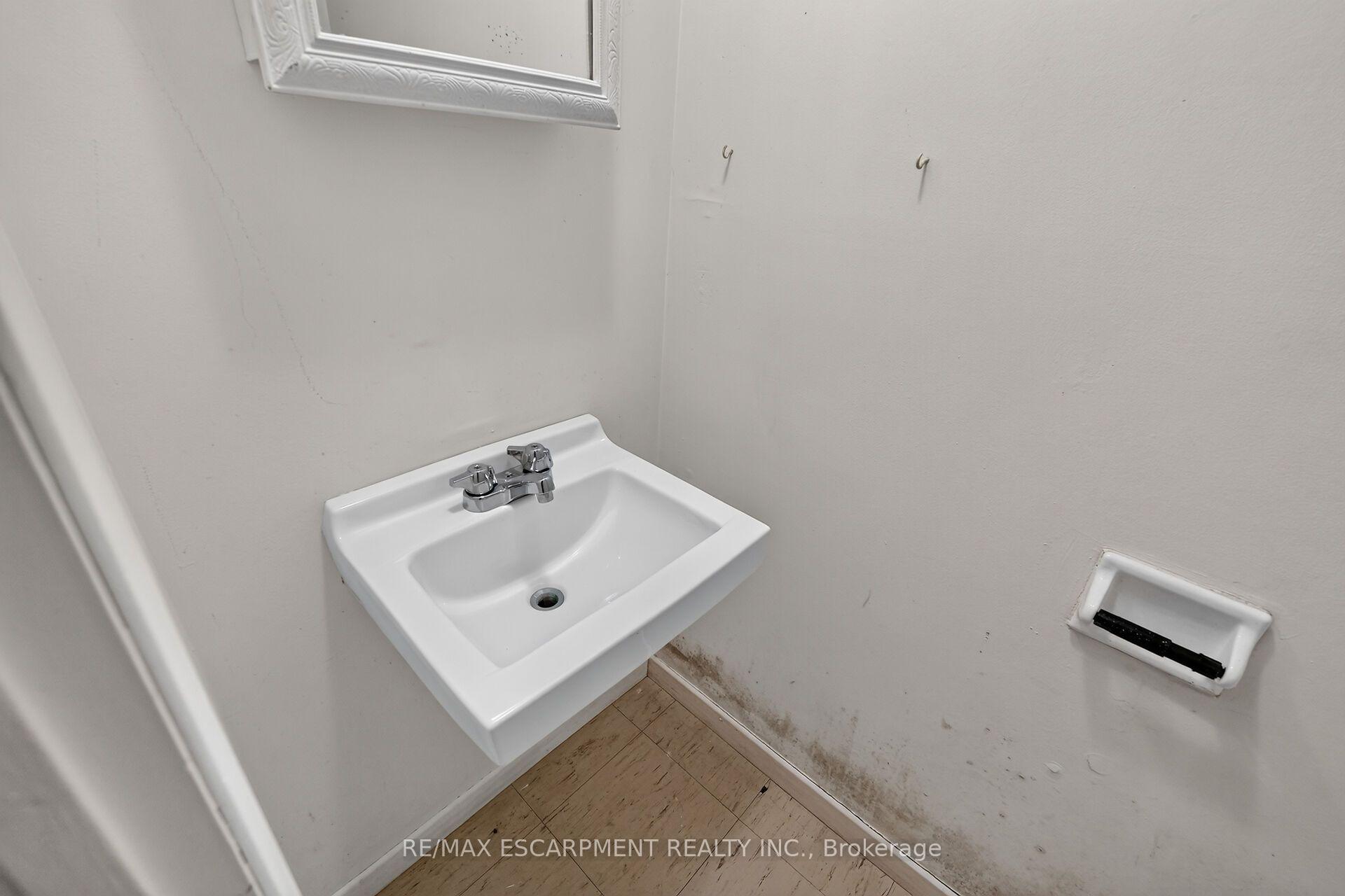 Photo 24 of Unit 50, 125 Bonaventure Drive, Hamilton, Gilbert — HOMEH