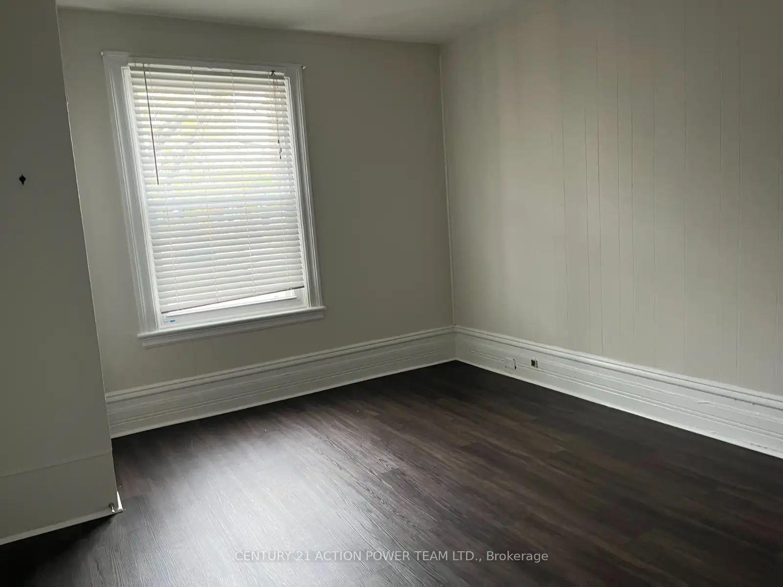 Photo 6 of Unit 1, 703 Cooper Street, Ottawa, Ottawa Centre — HOMEH