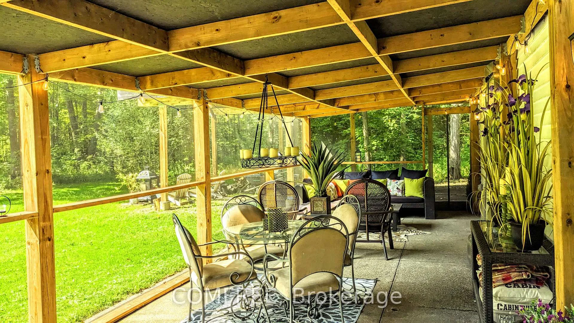 Photo 22 of 8950 Brown Road, Niagara Falls, Brown — HOMEH