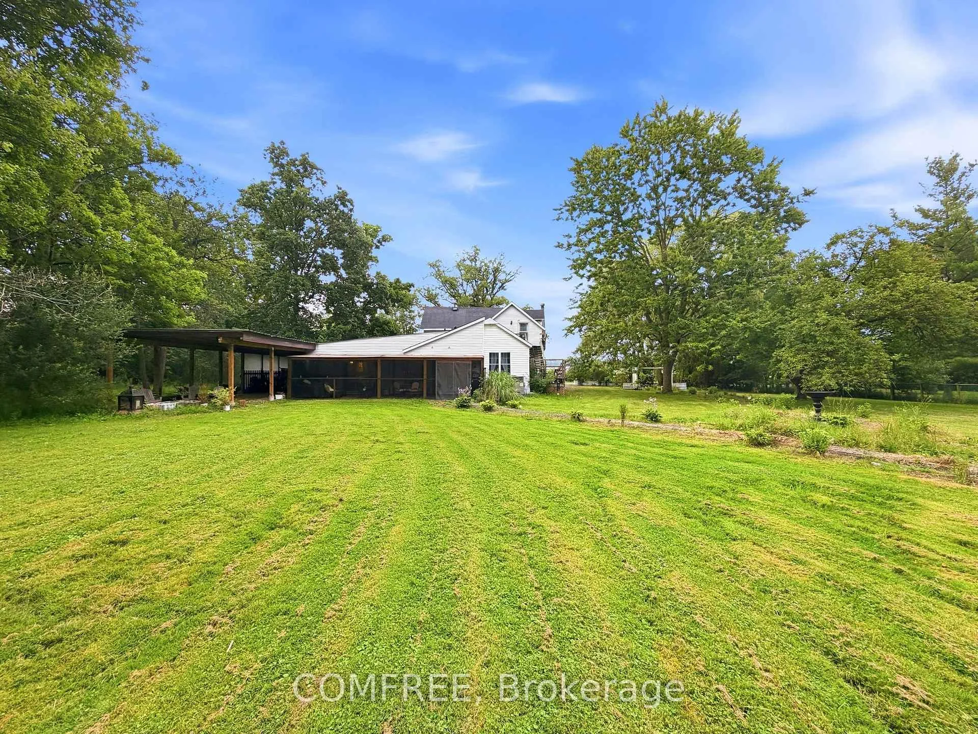 Photo 30 of 8950 Brown Road, Niagara Falls, Brown — HOMEH