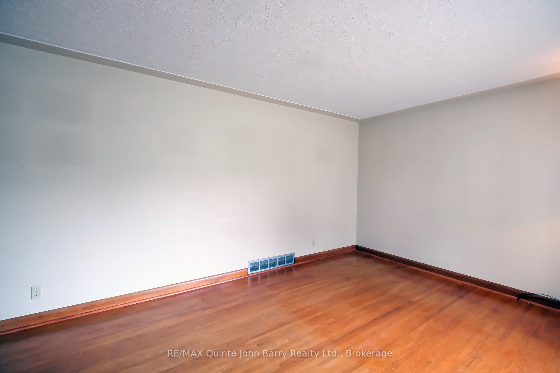 Photo 13 of 14 Gould Street, Quinte West, Trenton Ward — HOMEH