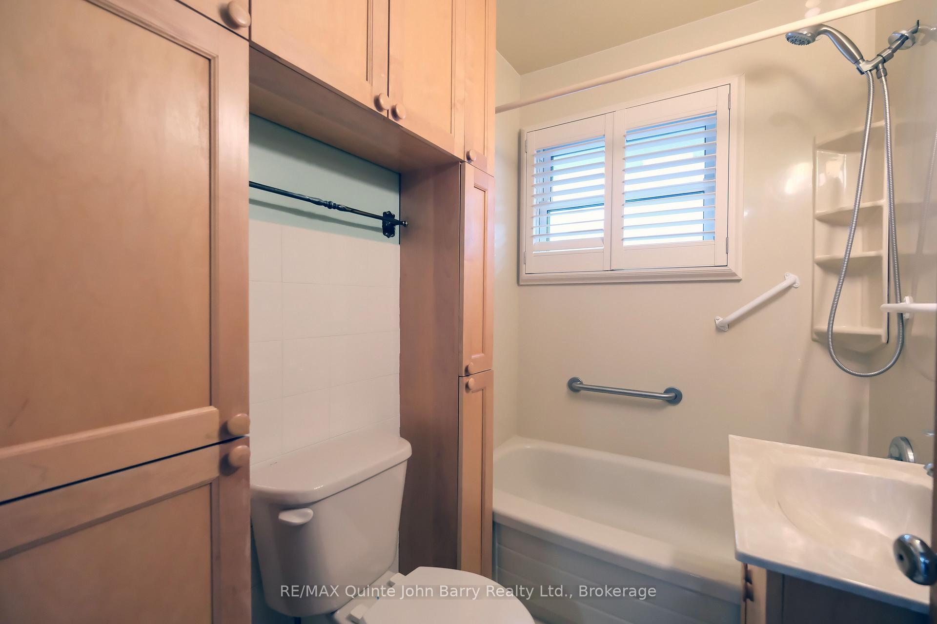 Photo 17 of 14 Gould Street, Quinte West, Trenton Ward — HOMEH