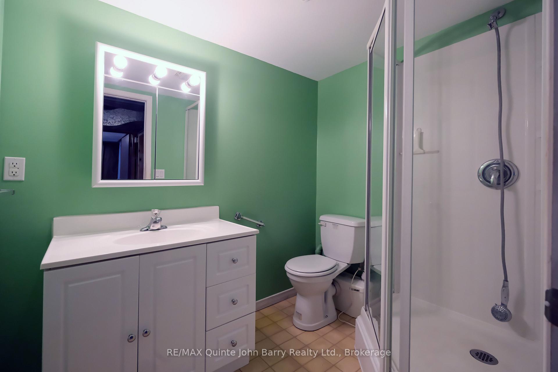 Photo 32 of 14 Gould Street, Quinte West, Trenton Ward — HOMEH