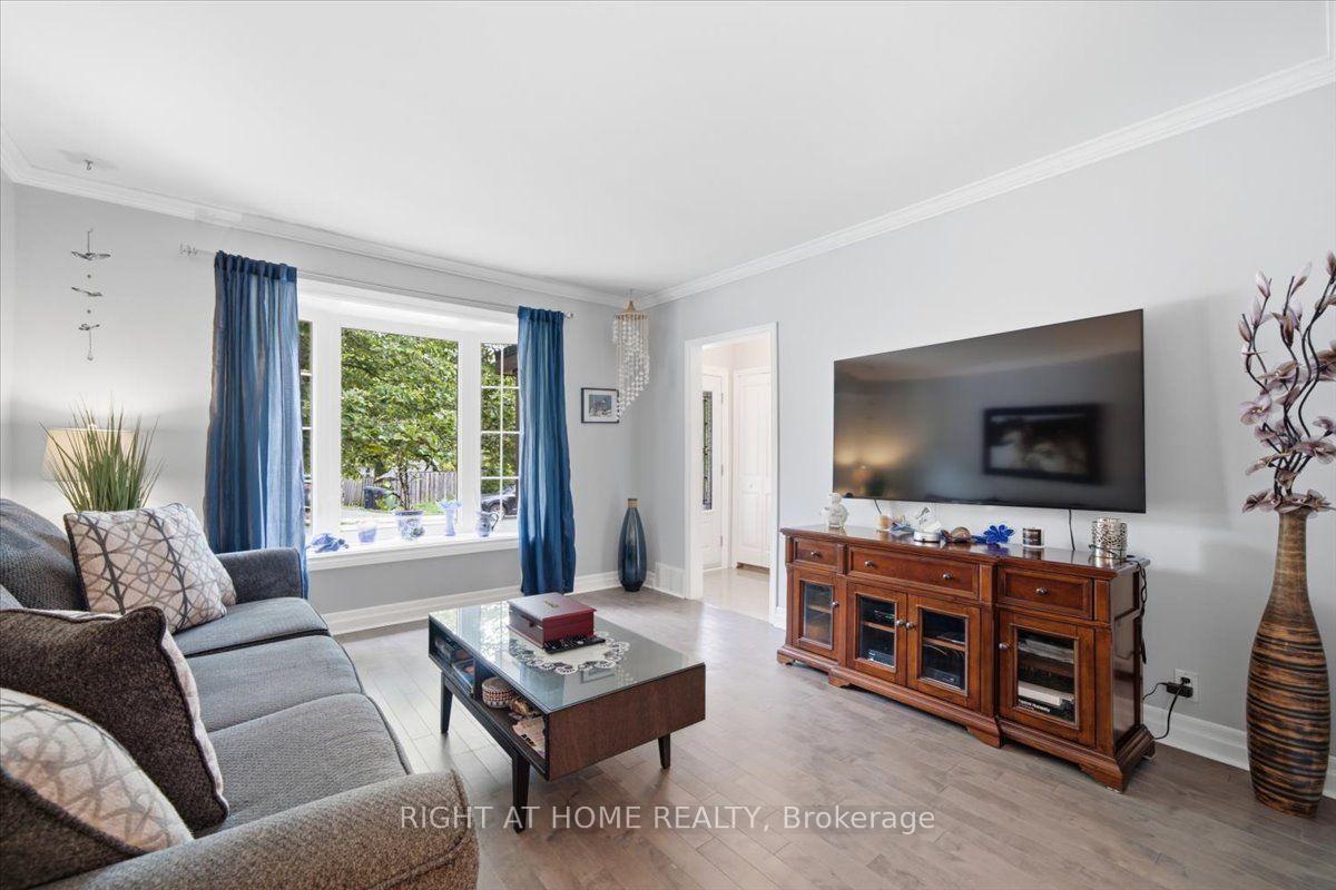 Photo 8 of 188 Queens Avenue, Etobicoke, Mimico — HOMEH