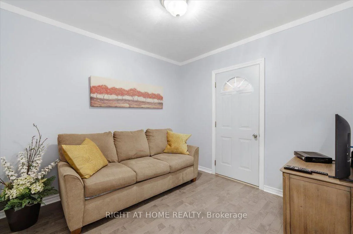 Photo 18 of 188 Queens Avenue, Etobicoke, Mimico — HOMEH
