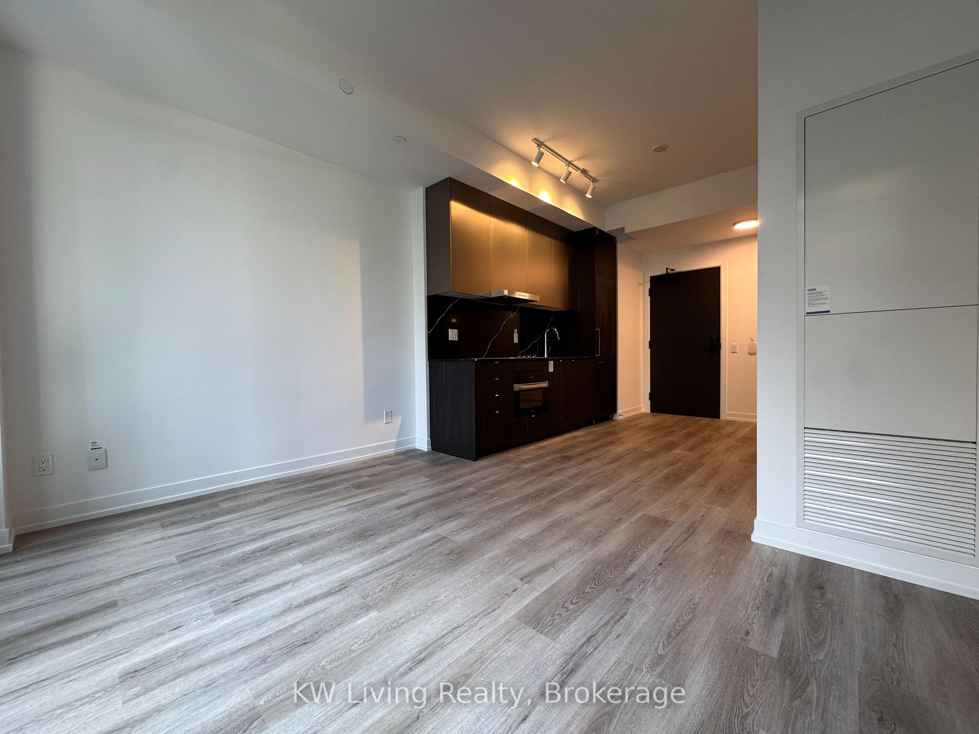 Photo 2 of Unit 307, 771 Yonge Street, Toronto, Rosedale-Moore Park — HOMEH