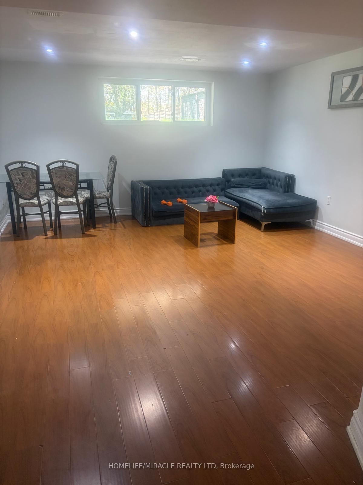 Photo 1 of 10 Eaglewing Court E, Scarborough, Morningside — HOMEH