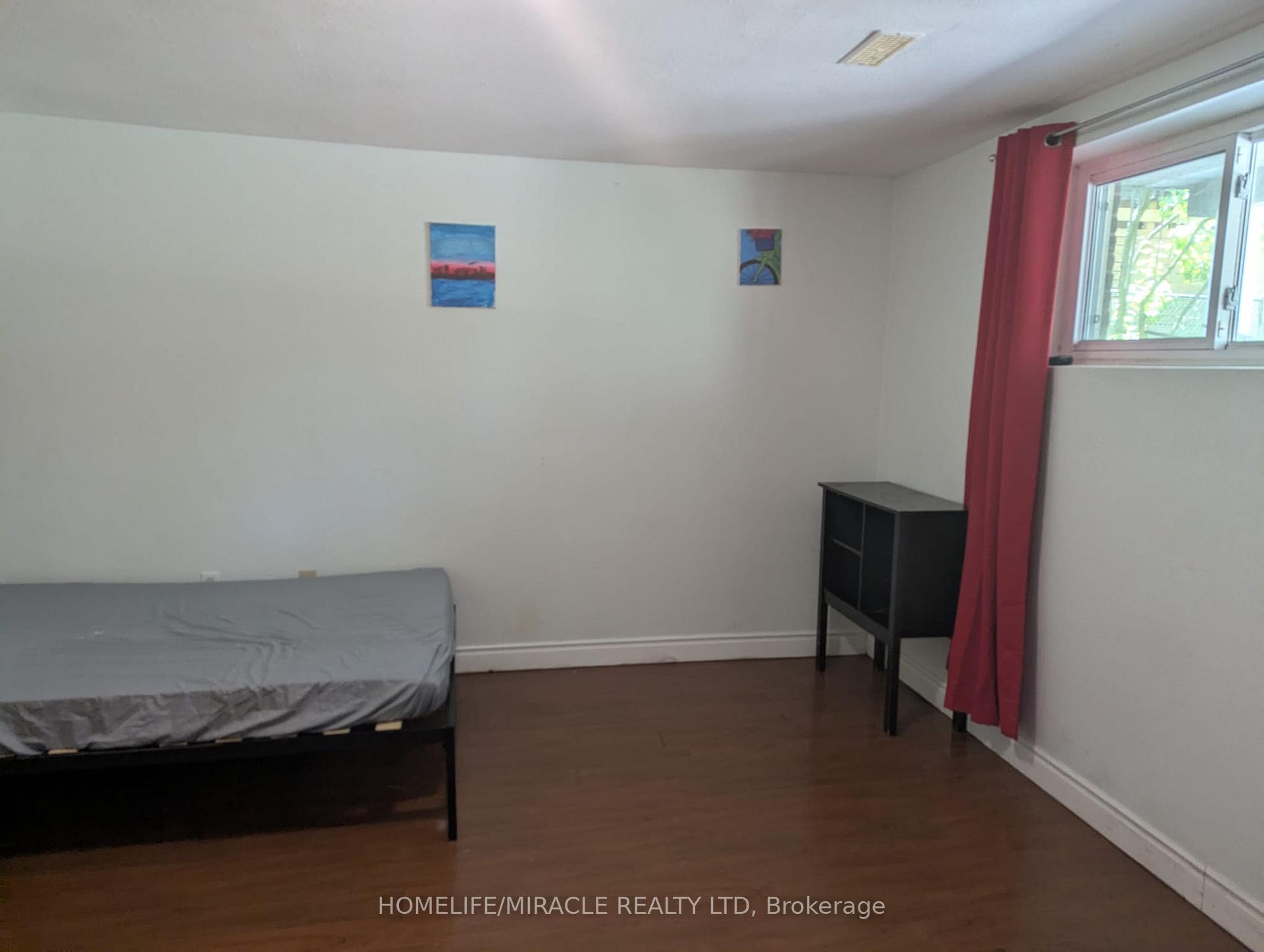 Photo 7 of 10 Eaglewing Court E, Scarborough, Morningside — HOMEH