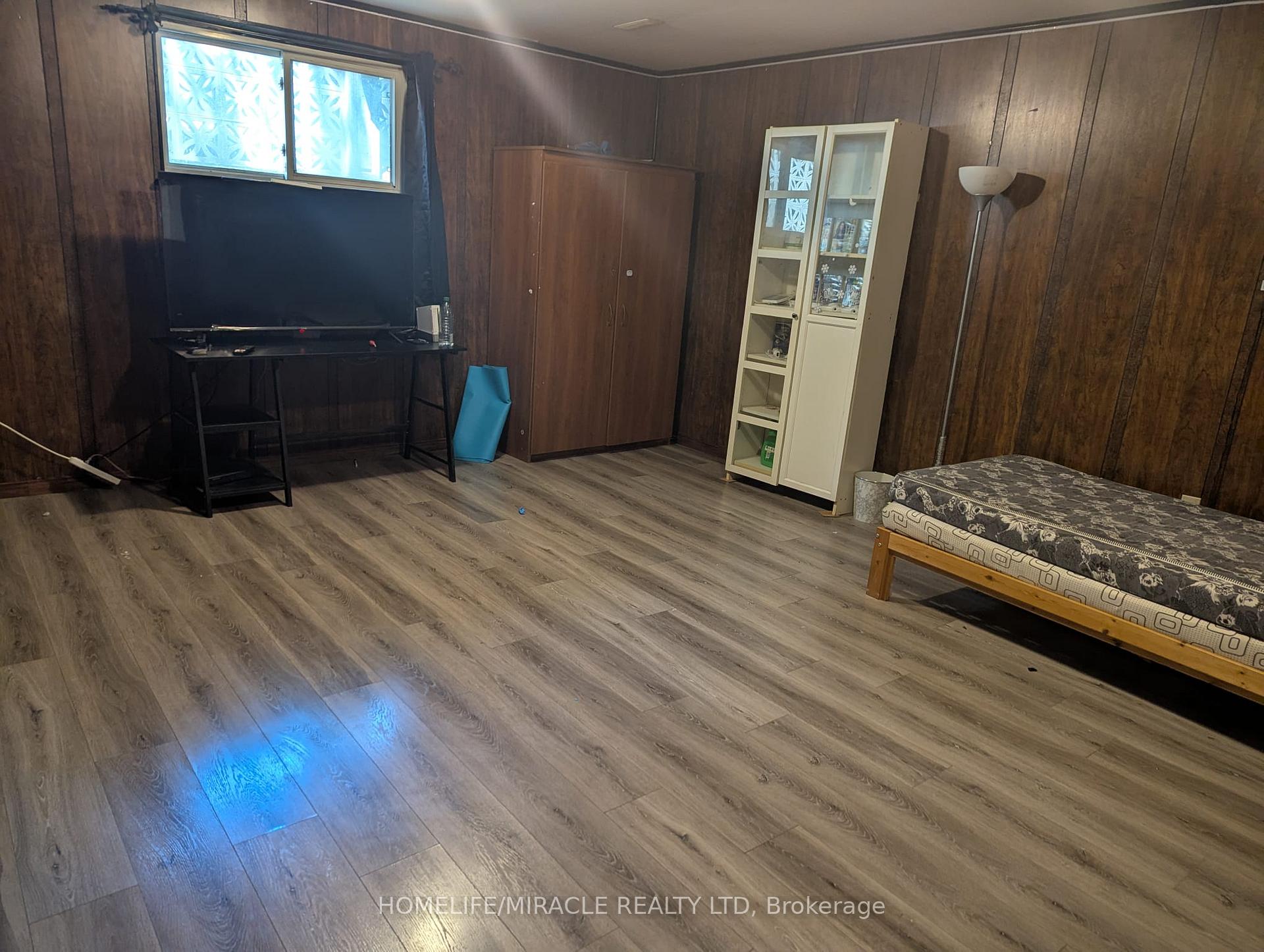 Photo 8 of 10 Eaglewing Court E, Scarborough, Morningside — HOMEH