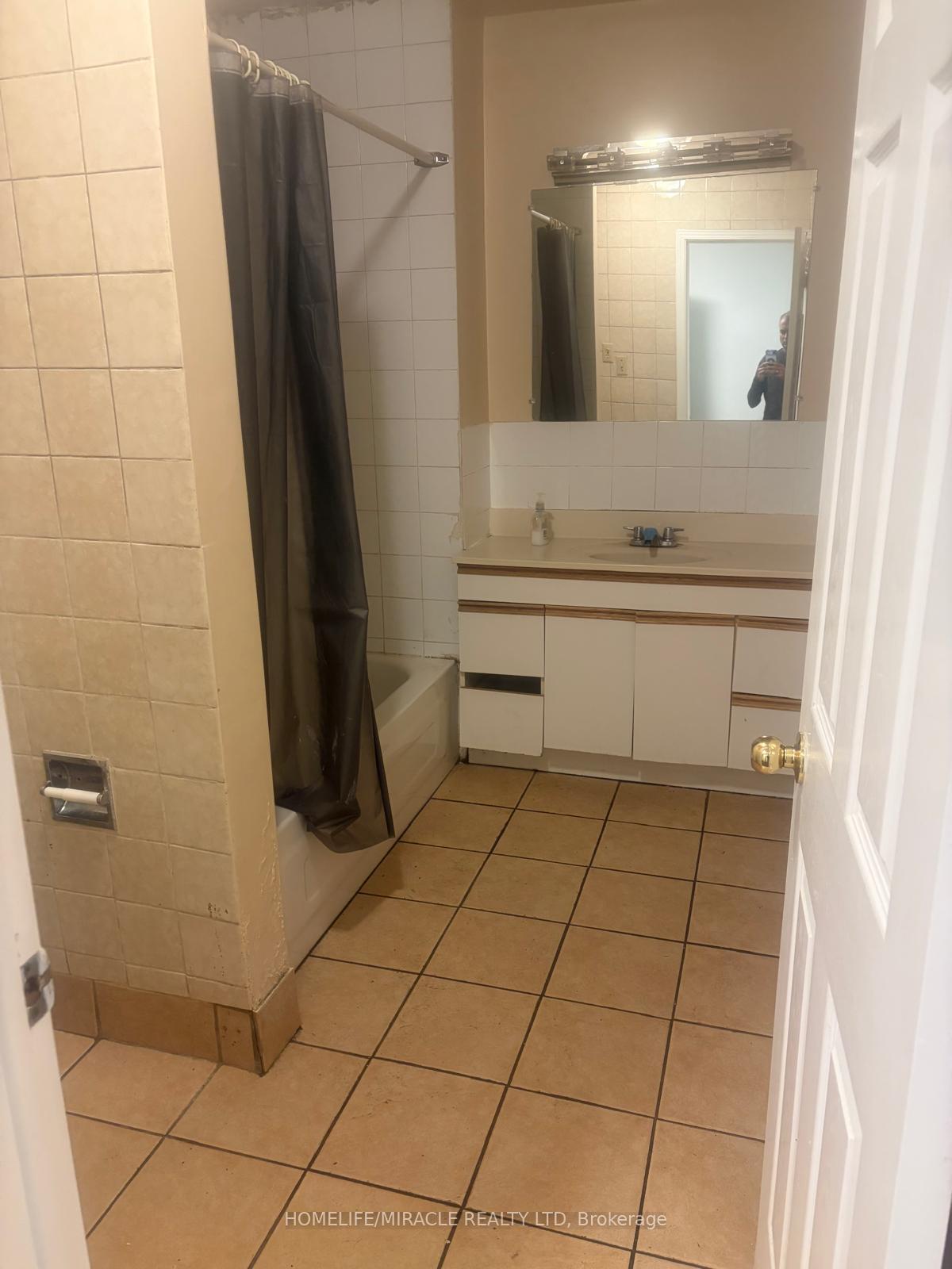 Photo 9 of 10 Eaglewing Court E, Scarborough, Morningside — HOMEH