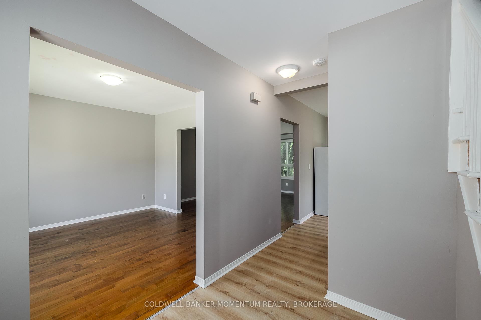 Photo 6 of 25 Gale Crescent, St. Catharines, E. Chester — HOMEH