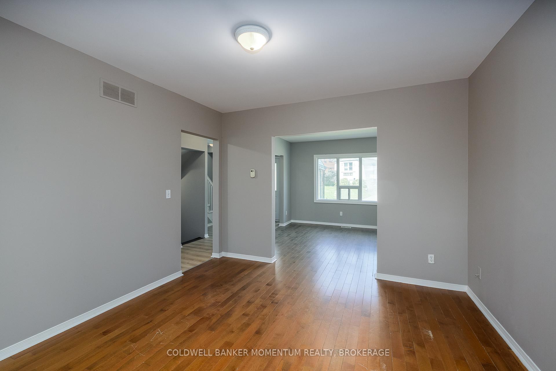 Photo 12 of 25 Gale Crescent, St. Catharines, E. Chester — HOMEH