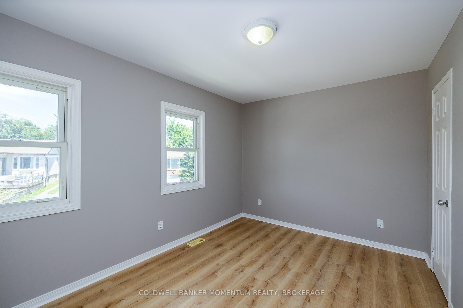 Photo 18 of 25 Gale Crescent, St. Catharines, E. Chester — HOMEH
