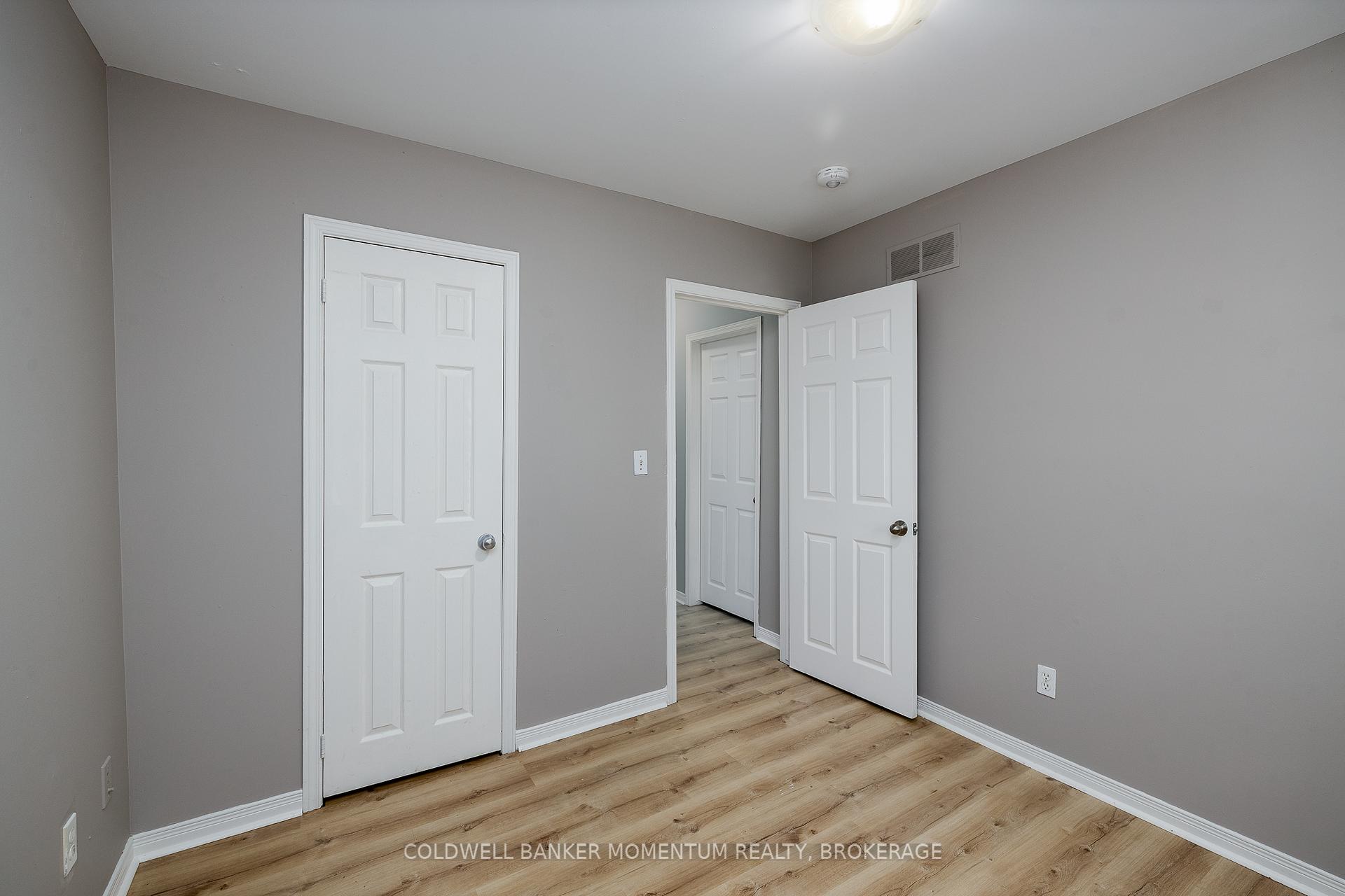 Photo 23 of 25 Gale Crescent, St. Catharines, E. Chester — HOMEH