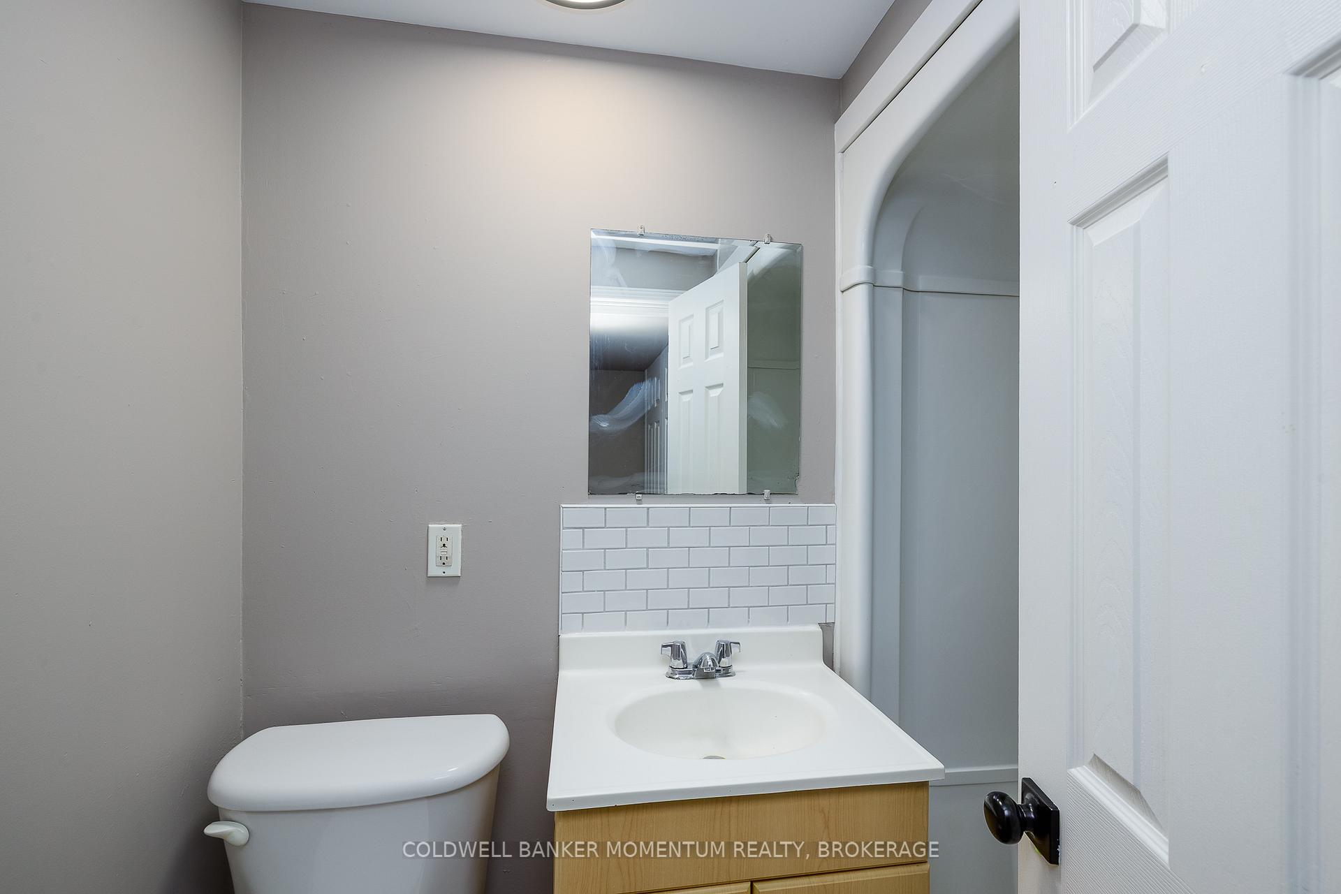 Photo 29 of 25 Gale Crescent, St. Catharines, E. Chester — HOMEH
