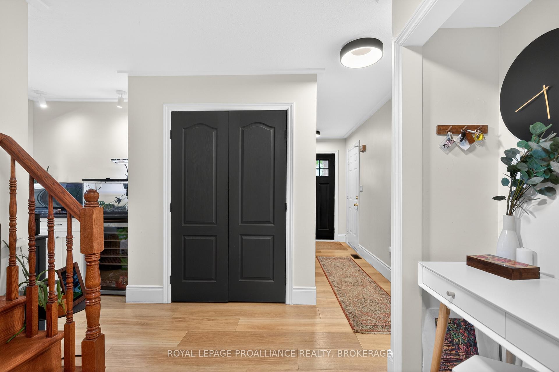Photo 9 of 87 Dalgleish Avenue, Kingston, Kingston East (Incl Barret Crt) — HOMEH