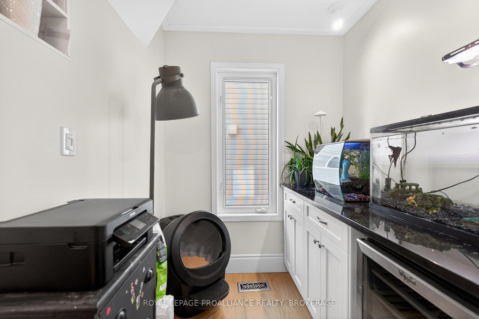 Photo 10 of 87 Dalgleish Avenue, Kingston, Kingston East (Incl Barret Crt) — HOMEH