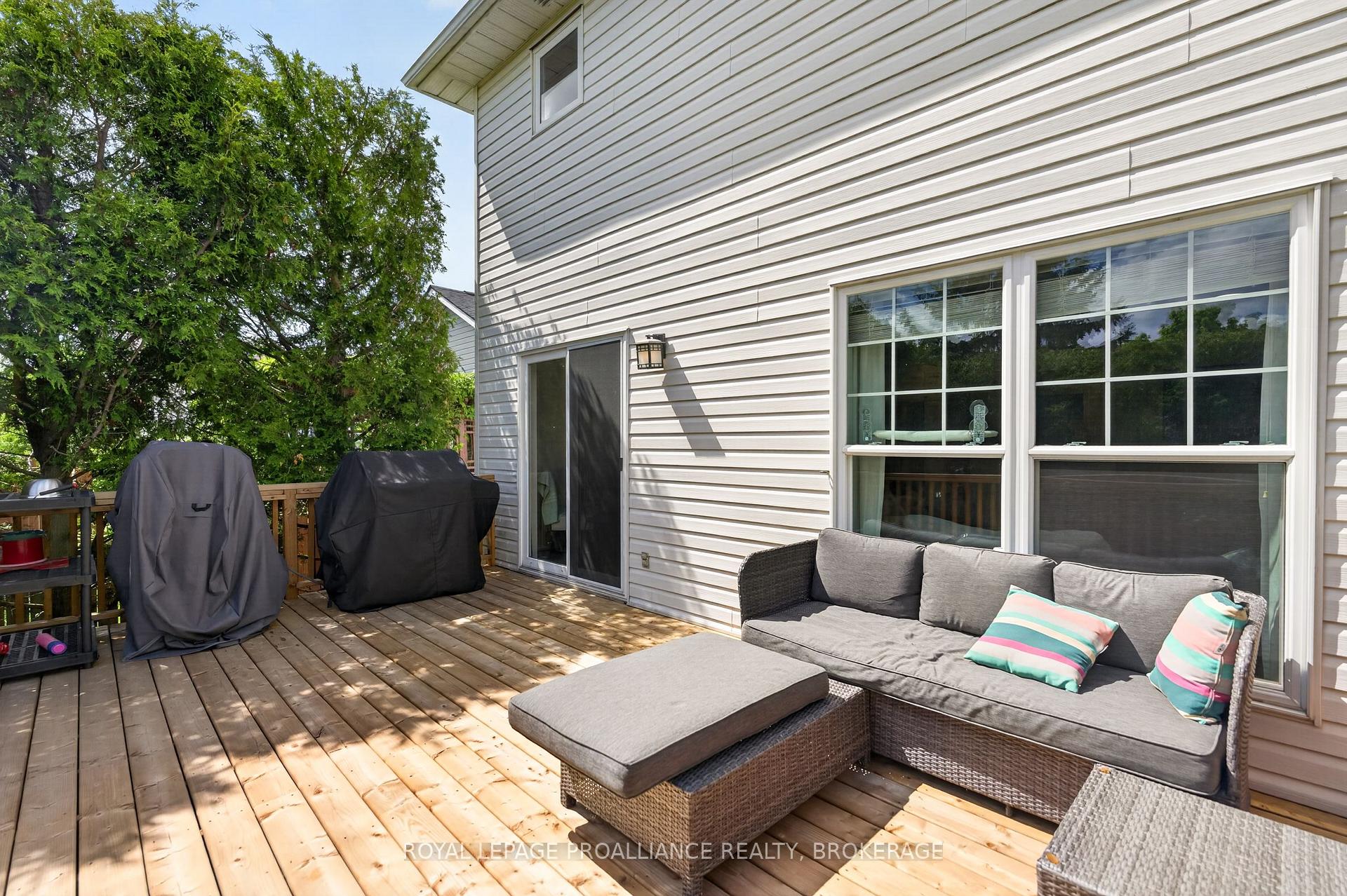 Photo 49 of 87 Dalgleish Avenue, Kingston, Kingston East (Incl Barret Crt) — HOMEH