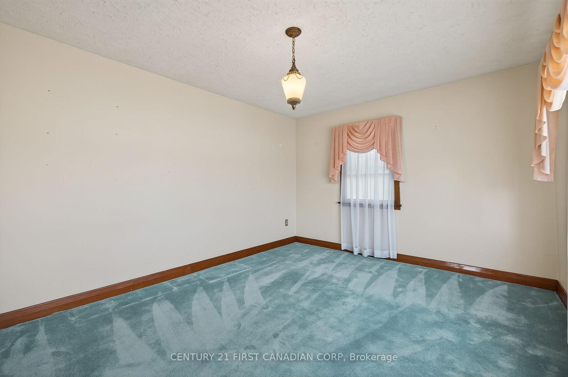 Photo 10 of 5147 Egremont Drive, Middlesex Centre, Rural Middlesex Centre — HOMEH