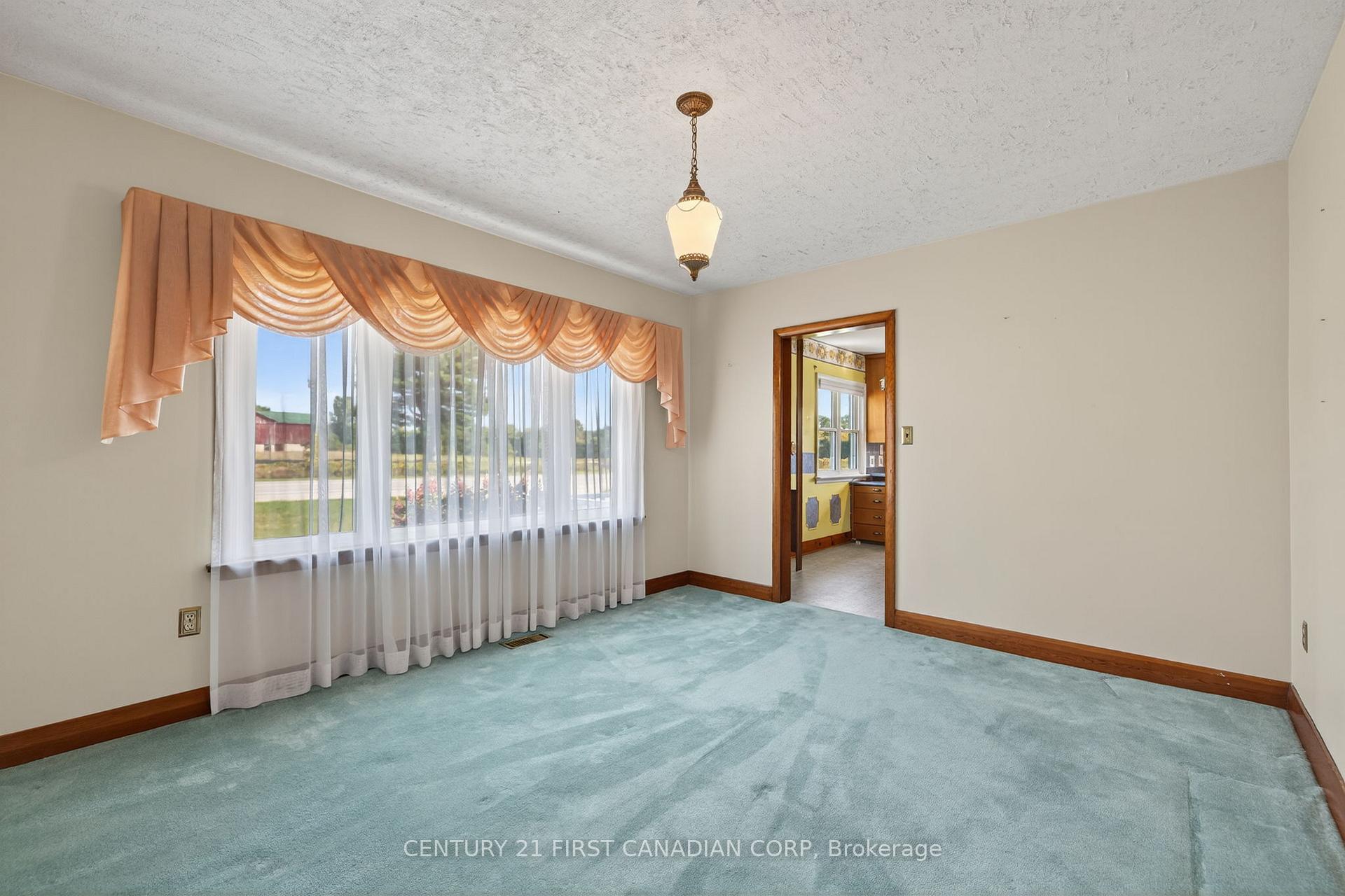 Photo 11 of 5147 Egremont Drive, Middlesex Centre, Rural Middlesex Centre — HOMEH