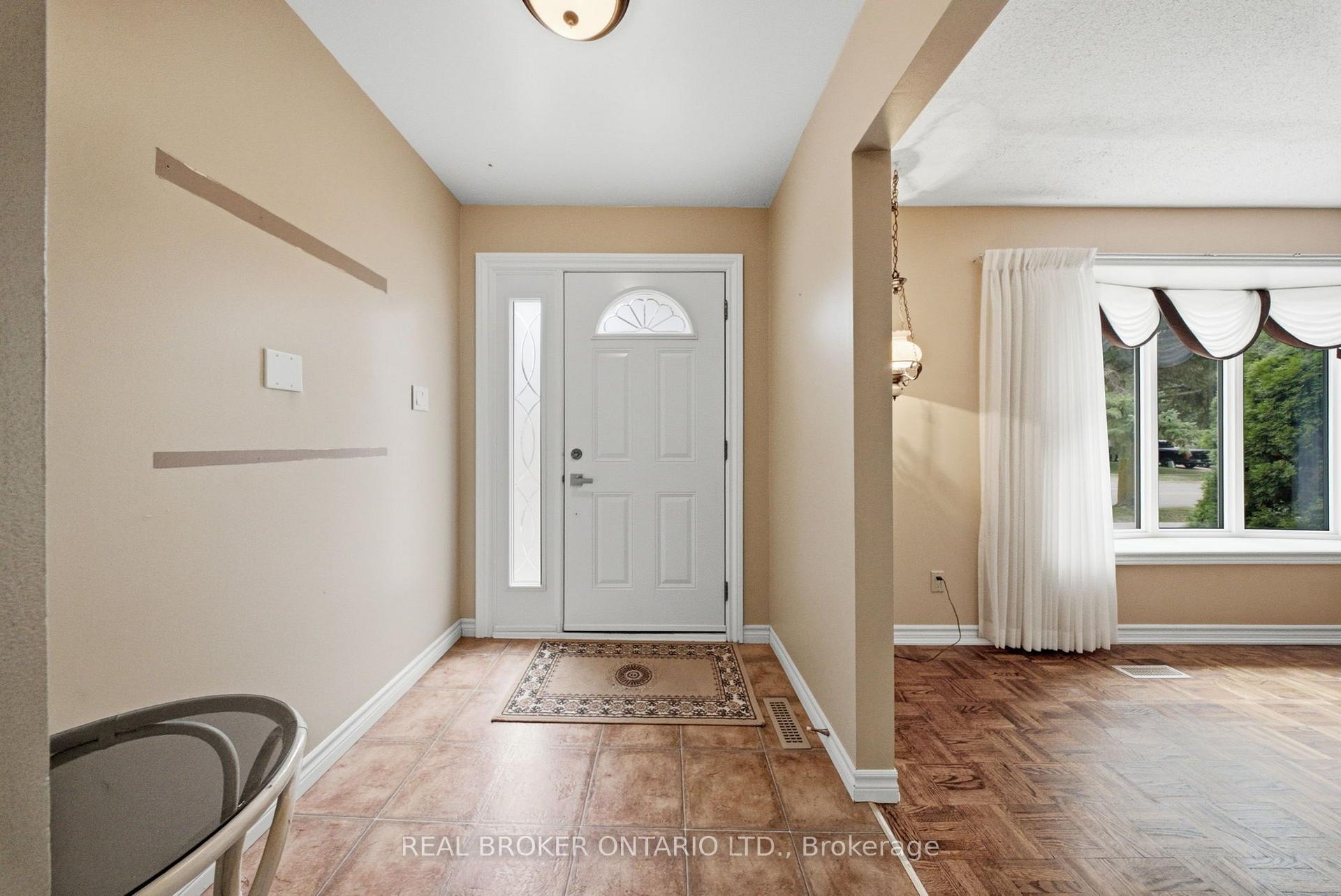 Photo 6 of 3157 Palmer Drive, Burlington, Palmer — HOMEH