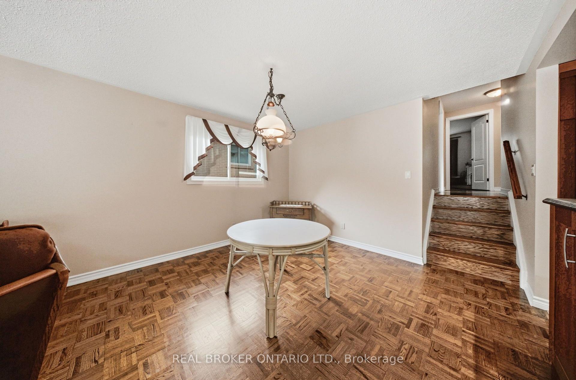 Photo 11 of 3157 Palmer Drive, Burlington, Palmer — HOMEH