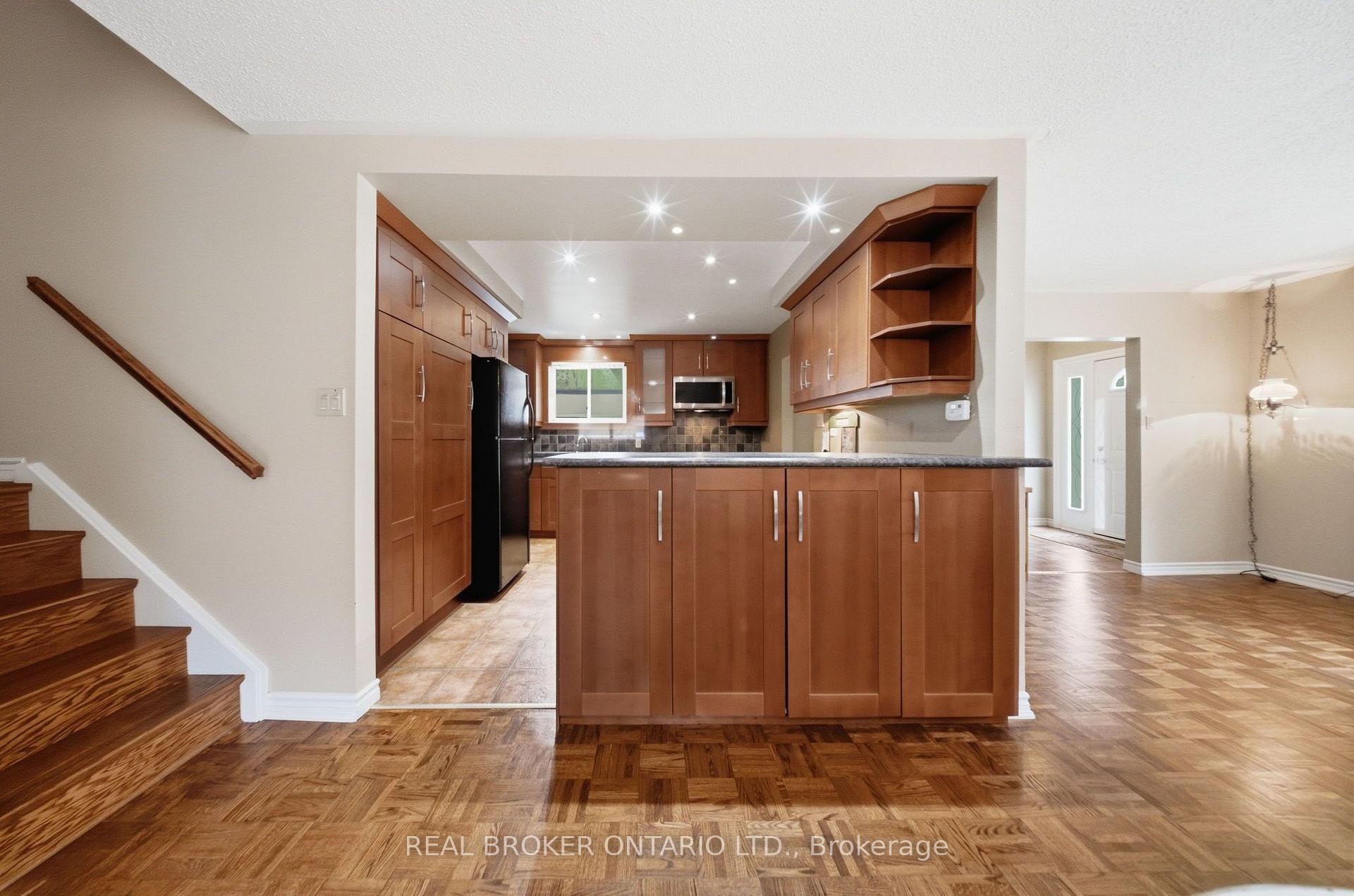 Photo 18 of 3157 Palmer Drive, Burlington, Palmer — HOMEH
