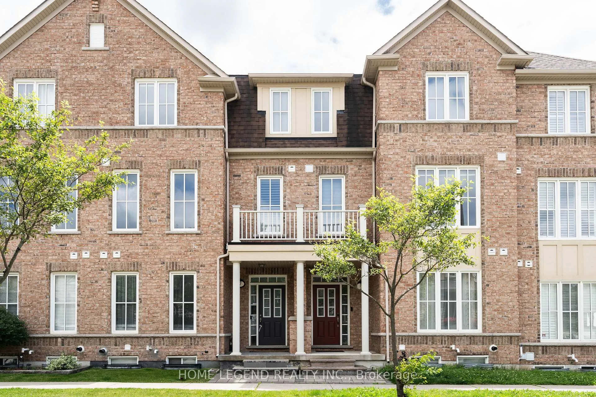 Photo 1 of 5 Earnshaw Drive, Markham, Victoria Square — HOMEH