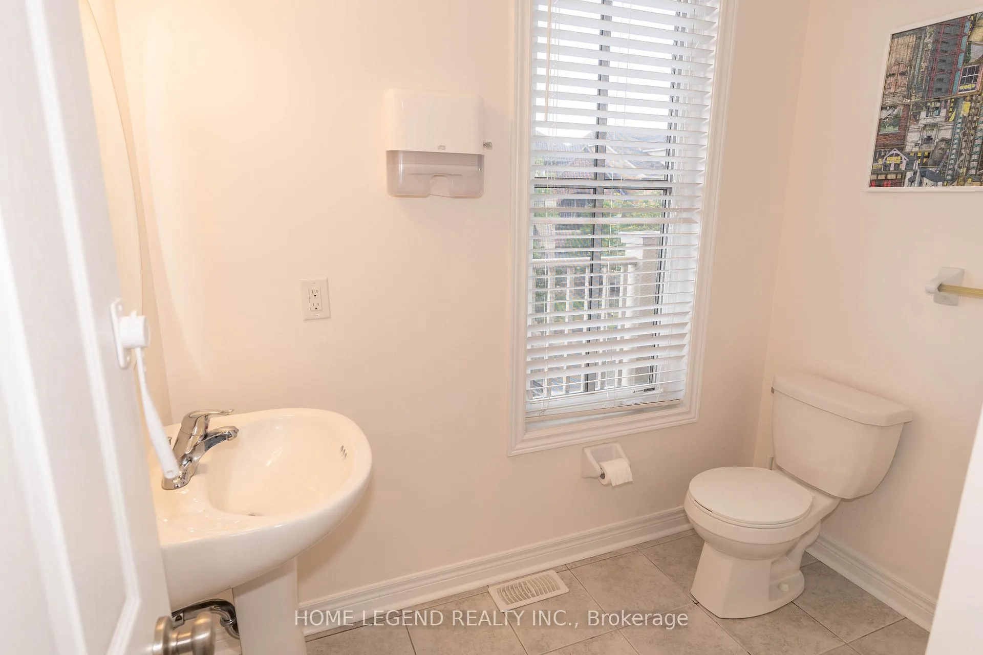 Photo 12 of 5 Earnshaw Drive, Markham, Victoria Square — HOMEH