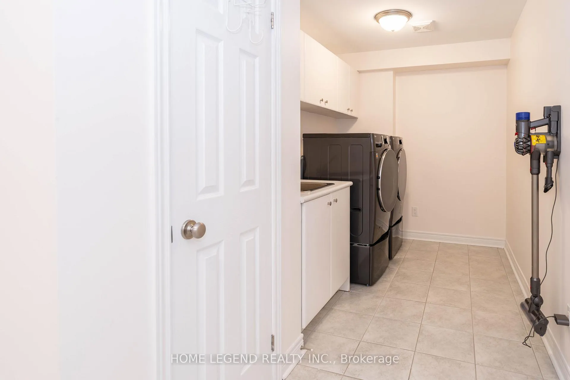 Photo 27 of 5 Earnshaw Drive, Markham, Victoria Square — HOMEH