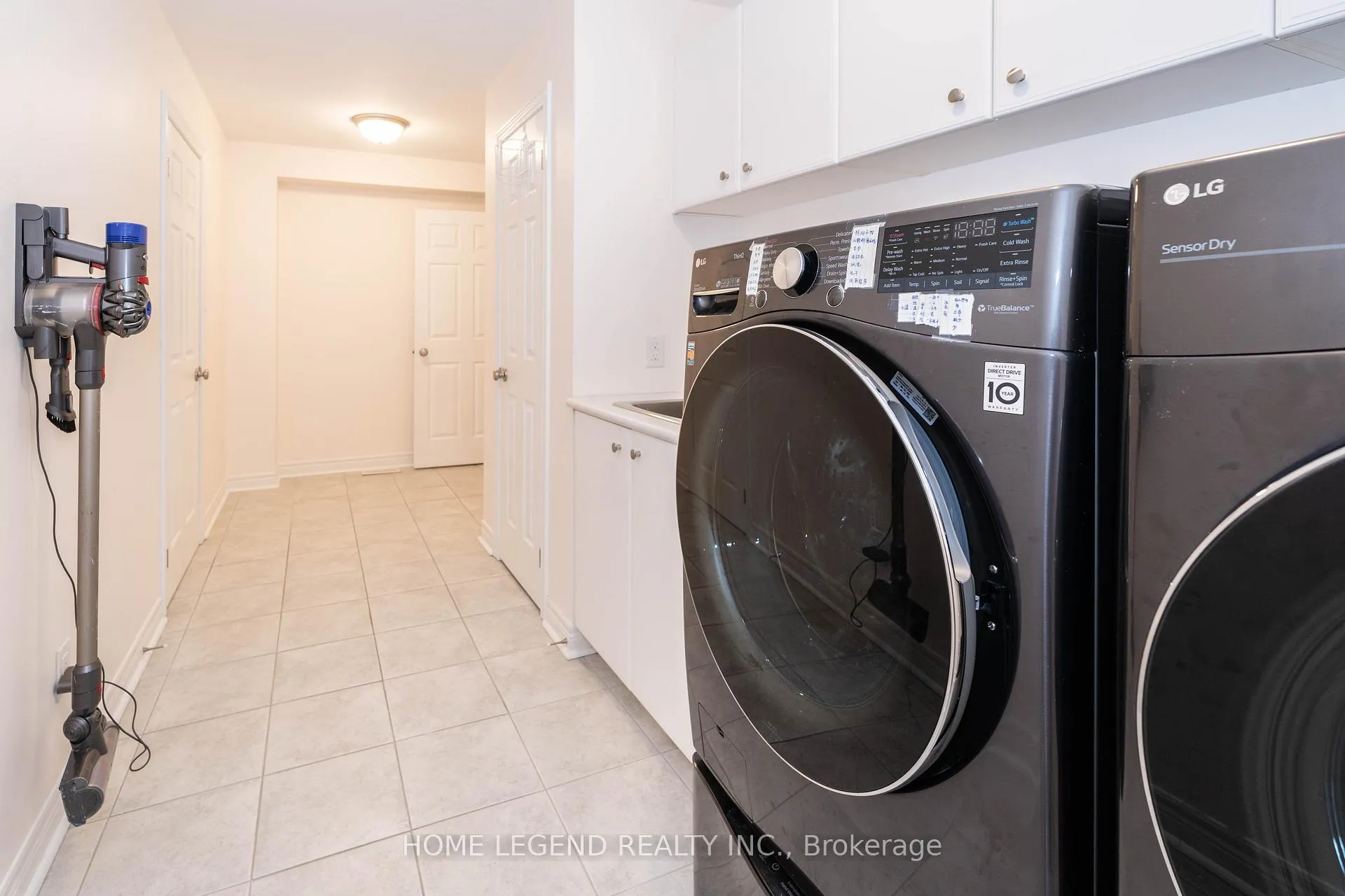 Photo 28 of 5 Earnshaw Drive, Markham, Victoria Square — HOMEH
