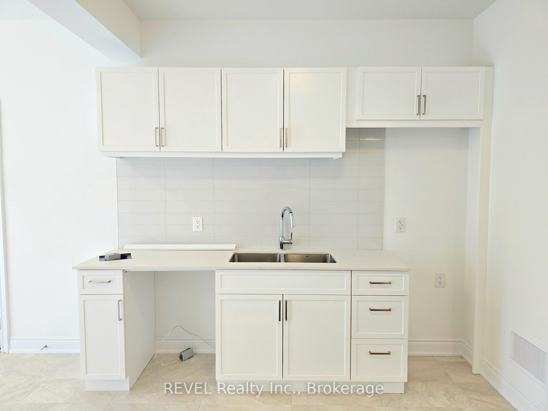 Photo 14 of Unit 2, 15 Lake Street, Grimsby, Grimsby Beach — HOMEH