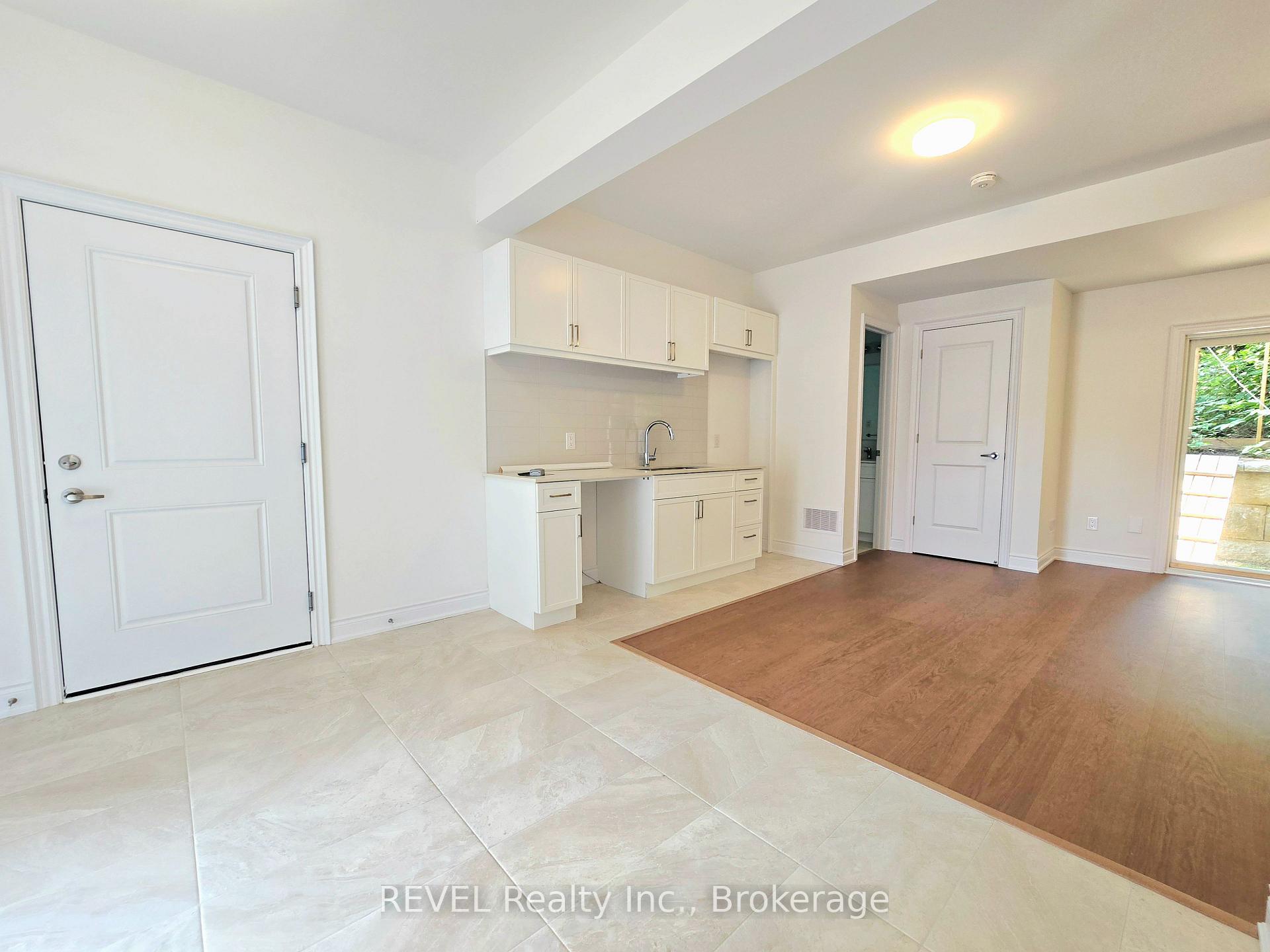 Photo 15 of Unit 2, 15 Lake Street, Grimsby, Grimsby Beach — HOMEH