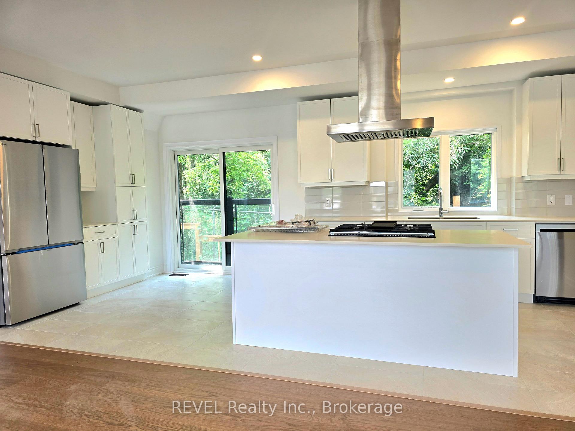 Photo 32 of Unit 2, 15 Lake Street, Grimsby, Grimsby Beach — HOMEH