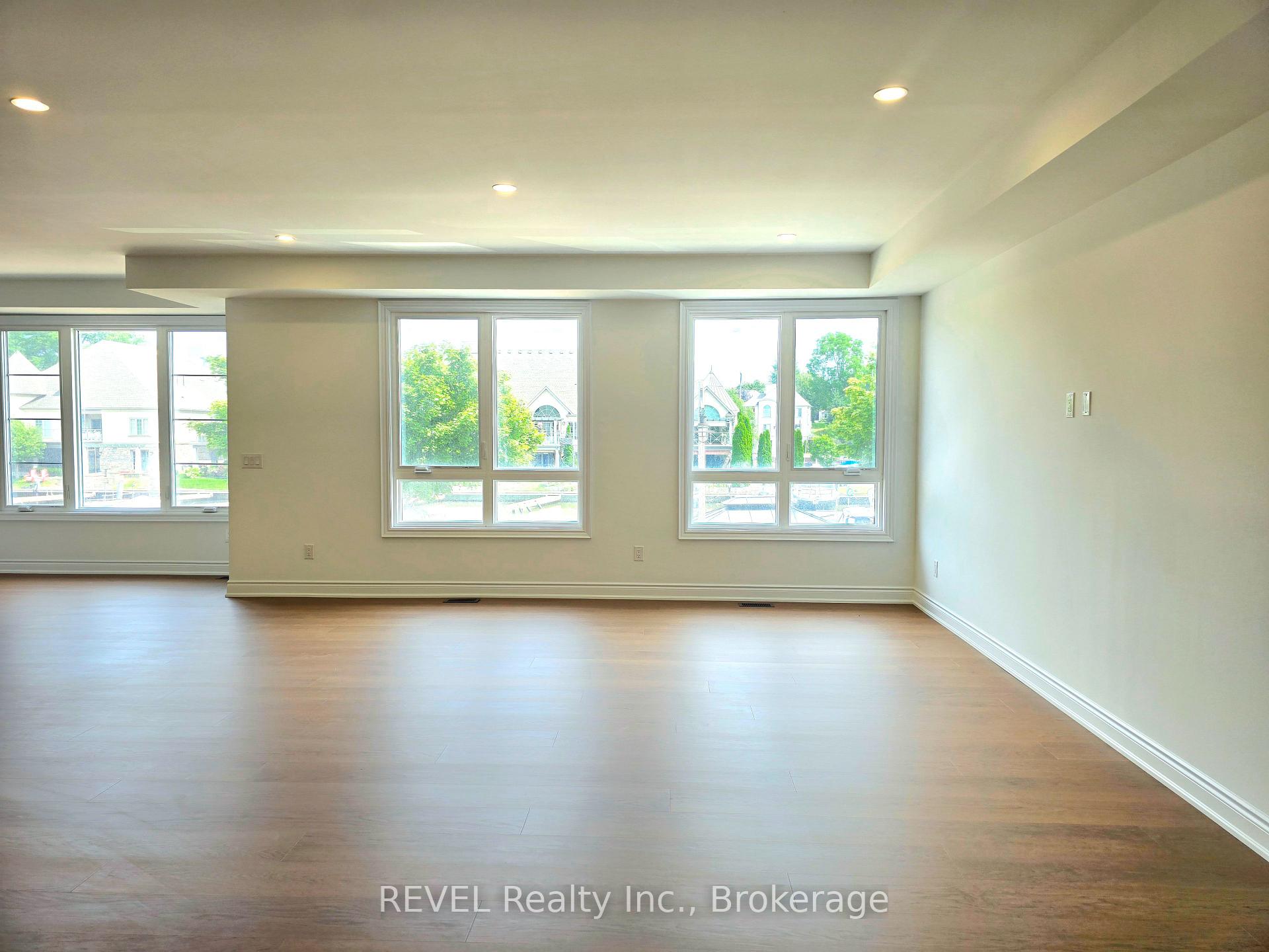 Photo 33 of Unit 2, 15 Lake Street, Grimsby, Grimsby Beach — HOMEH
