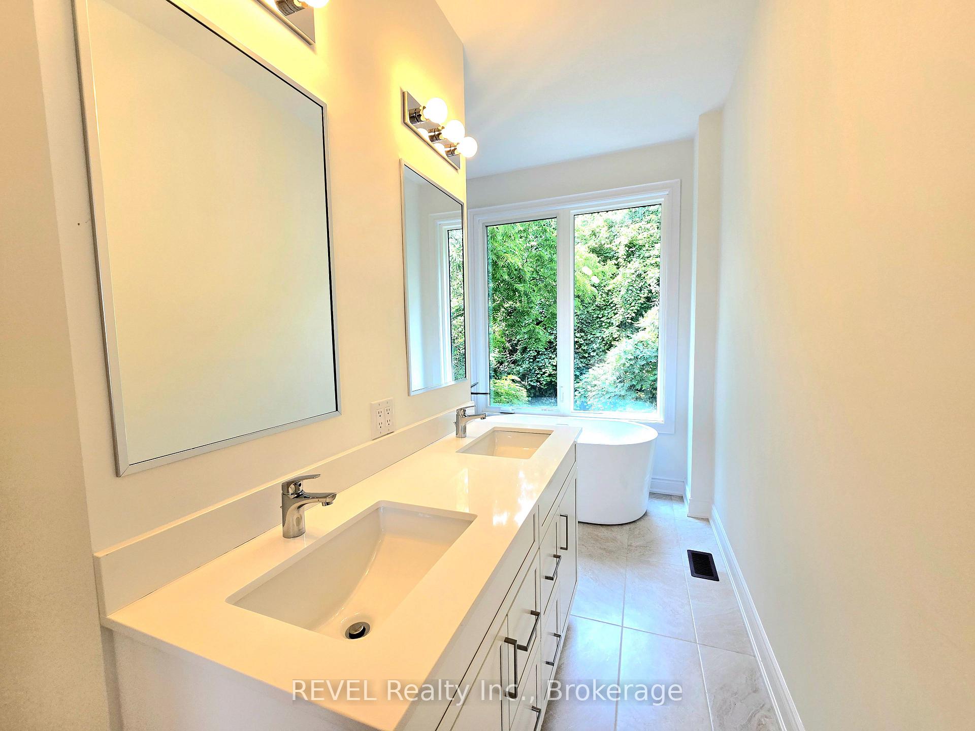 Photo 35 of Unit 2, 15 Lake Street, Grimsby, Grimsby Beach — HOMEH