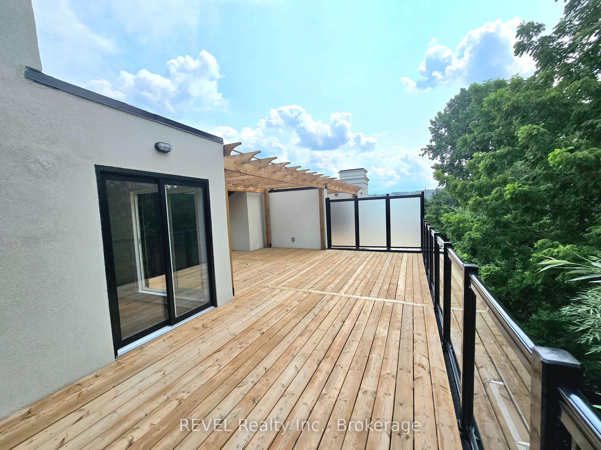 Photo 46 of Unit 2, 15 Lake Street, Grimsby, Grimsby Beach — HOMEH