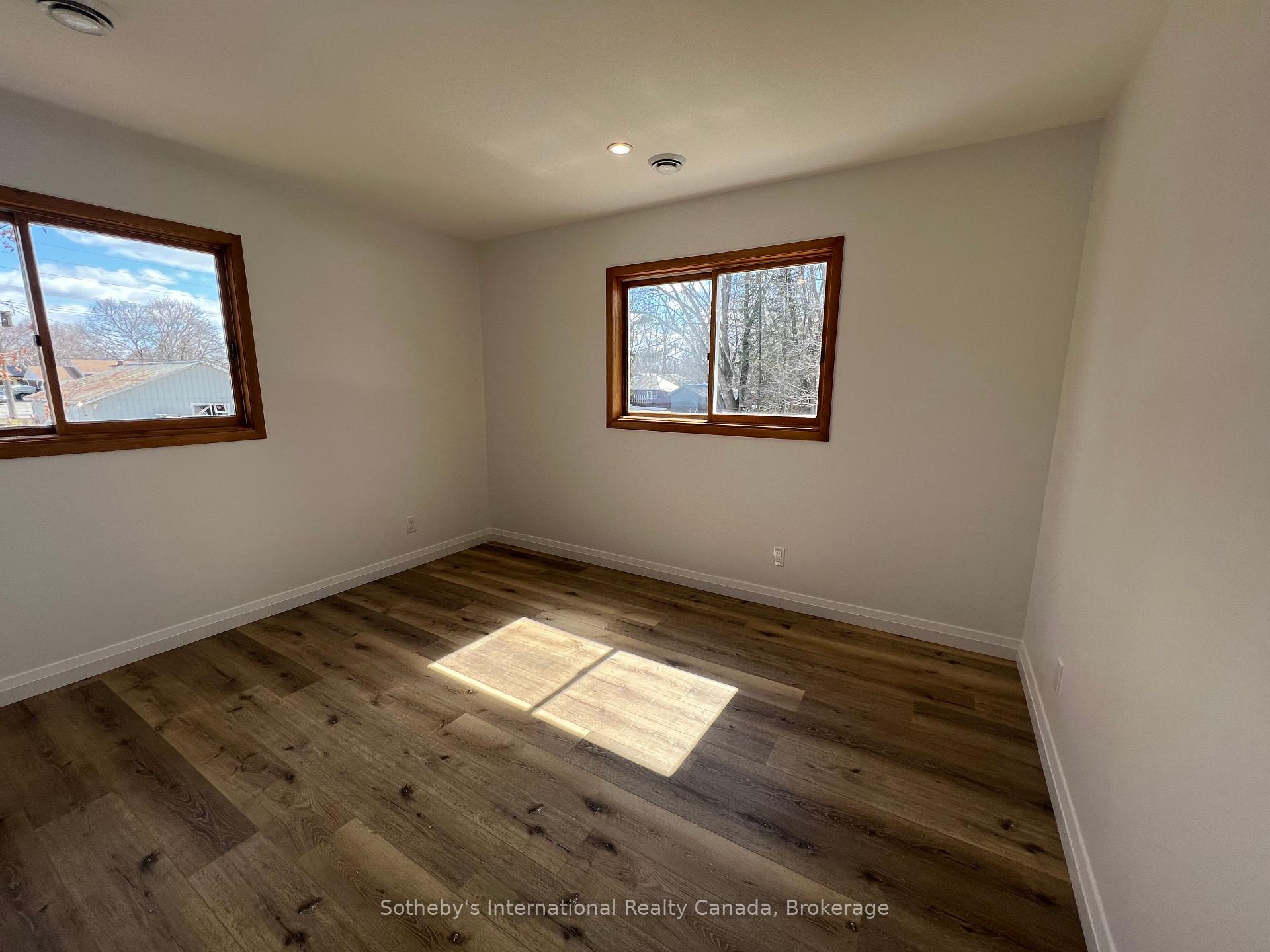 Photo 13 of Unit A, 22 Melville Street, Clearview, Nottawa — HOMEH