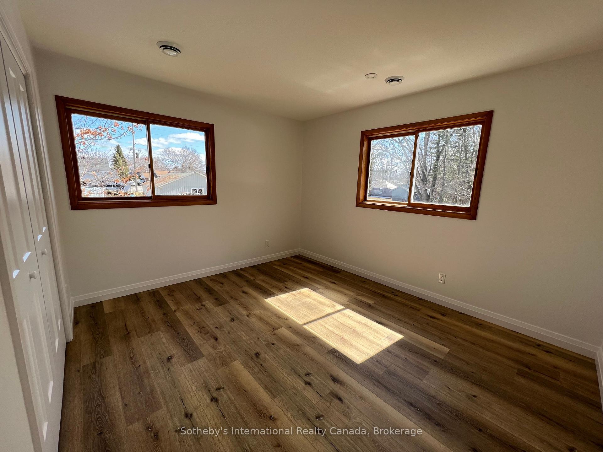 Photo 17 of Unit A, 22 Melville Street, Clearview, Nottawa — HOMEH