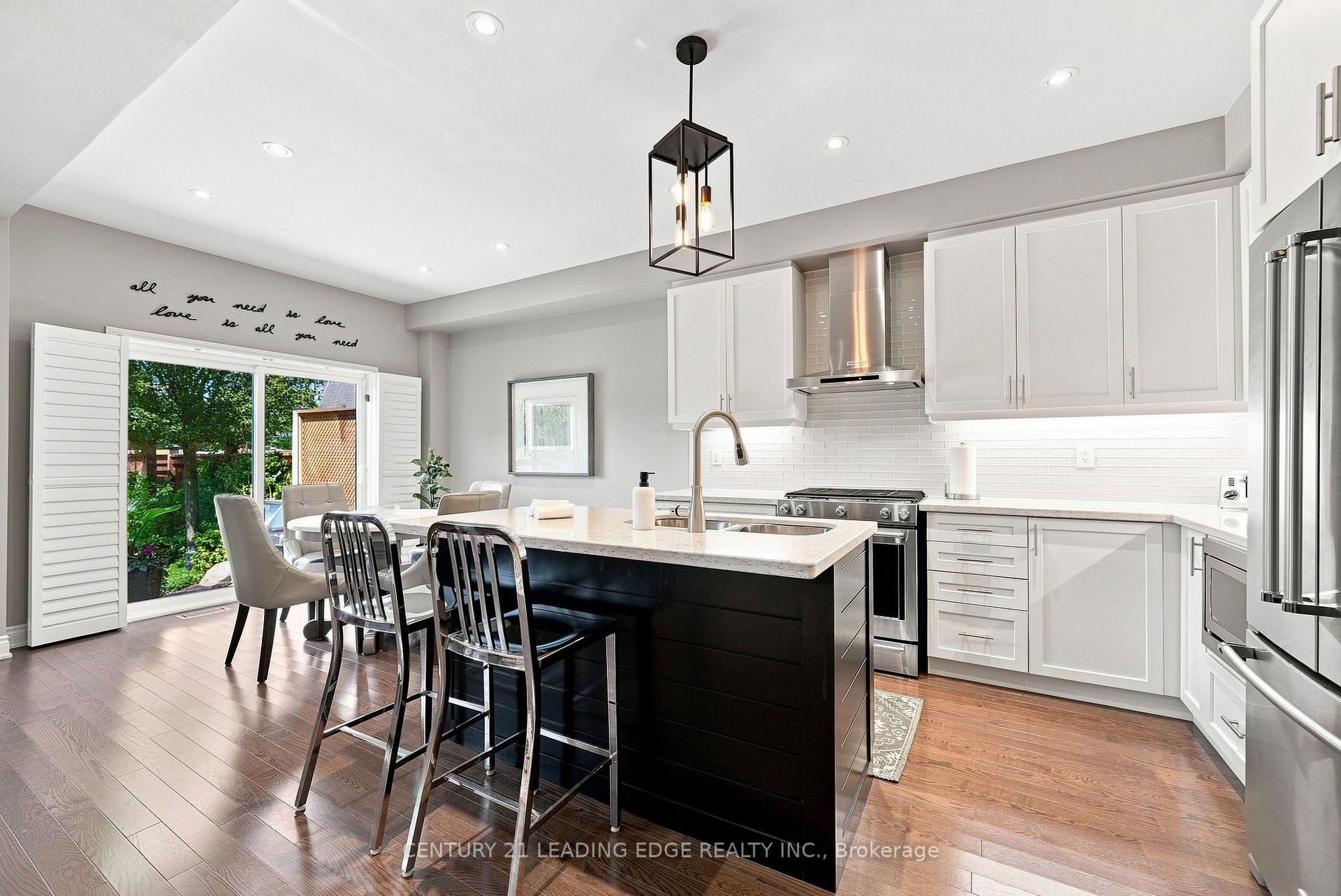Photo 11 of 70 Ross Wright Avenue, Clarington, Bowmanville — HOMEH