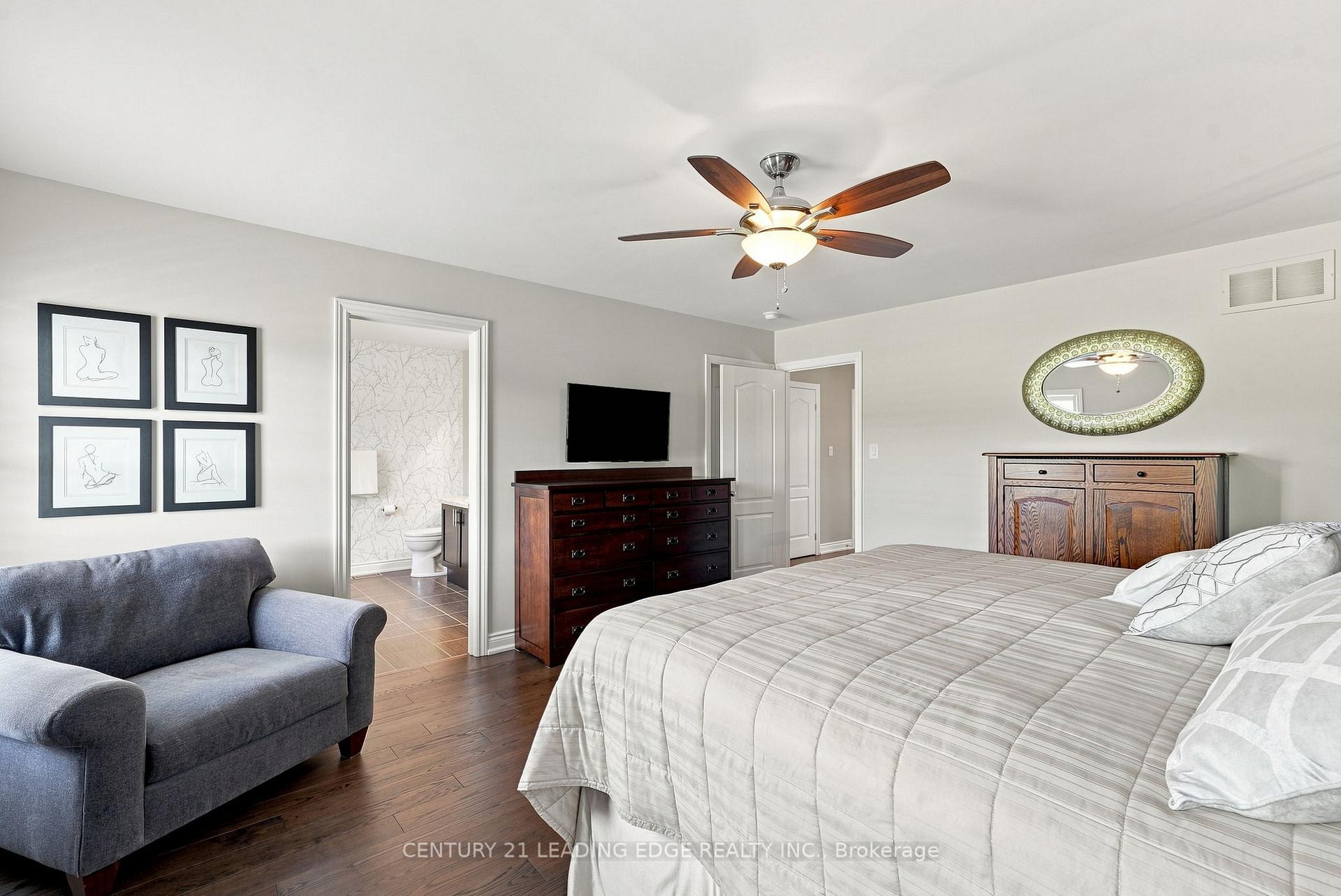 Photo 31 of 70 Ross Wright Avenue, Clarington, Bowmanville — HOMEH