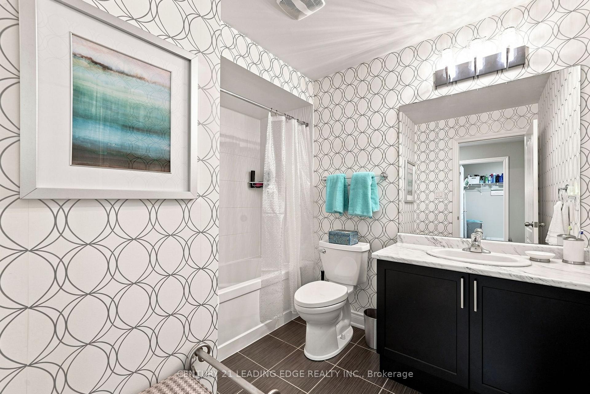 Photo 33 of 70 Ross Wright Avenue, Clarington, Bowmanville — HOMEH