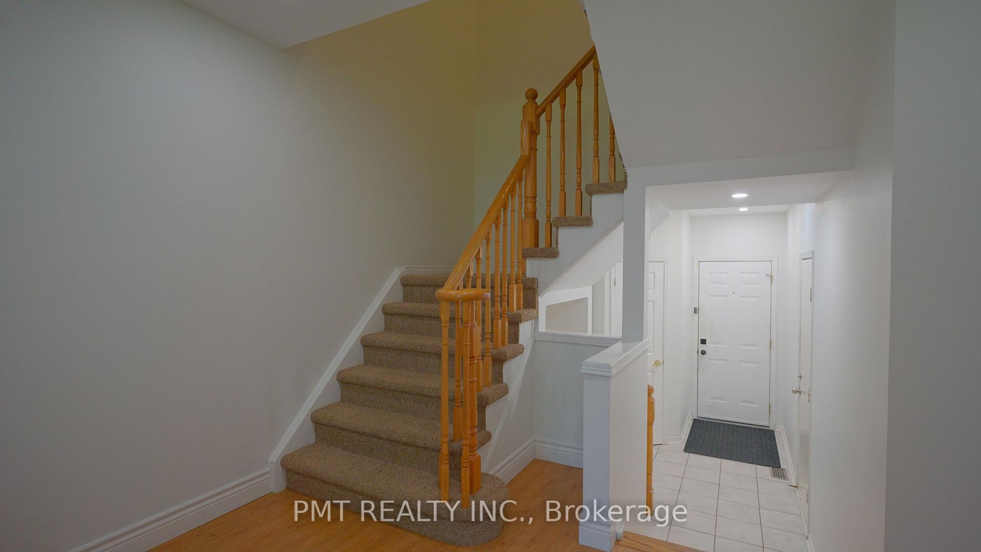 Photo 3 of Unit 33, 4605 Donegal Drive, Mississauga, Central Erin Mills — HOMEH