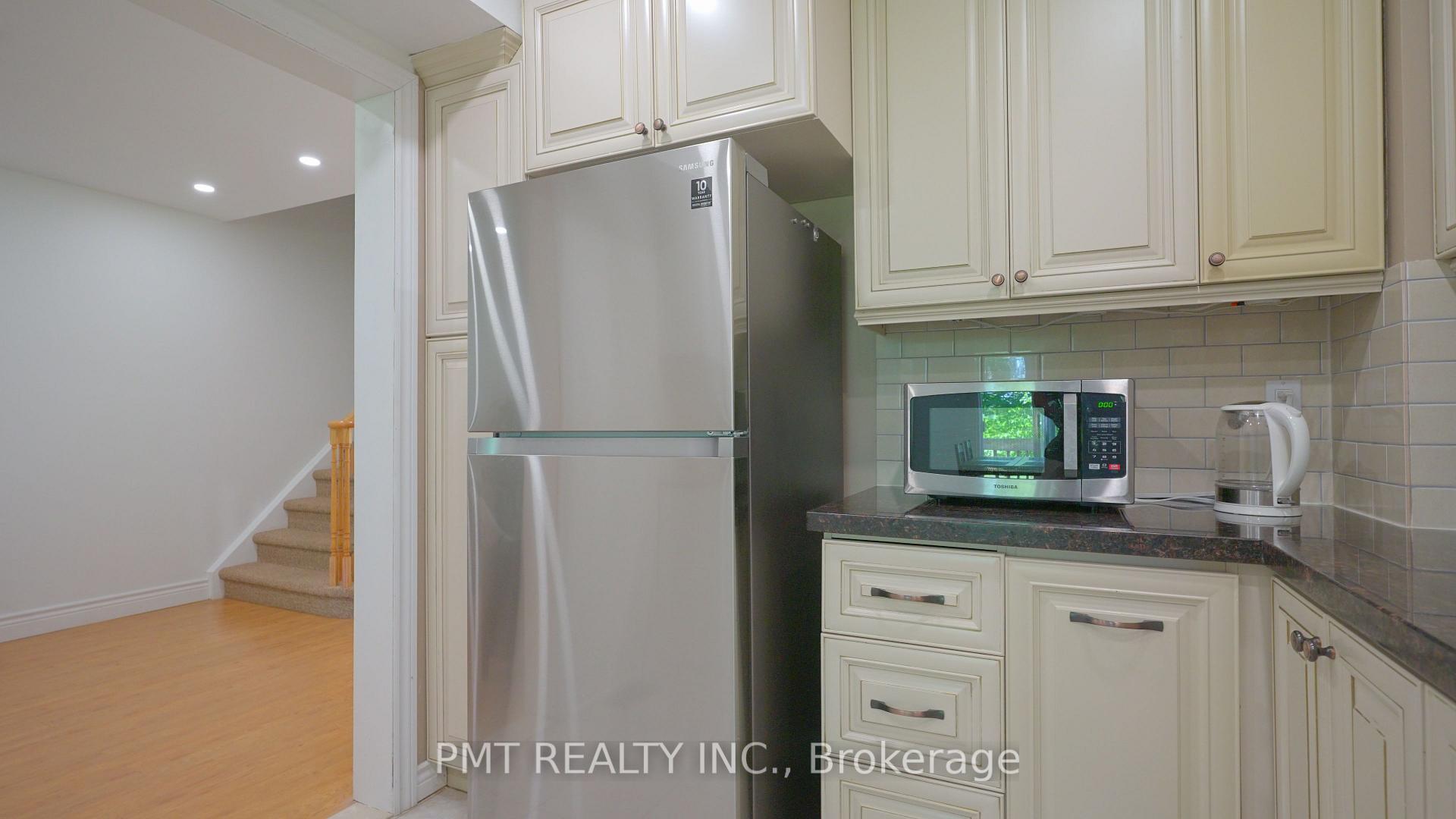 Photo 5 of Unit 33, 4605 Donegal Drive, Mississauga, Central Erin Mills — HOMEH