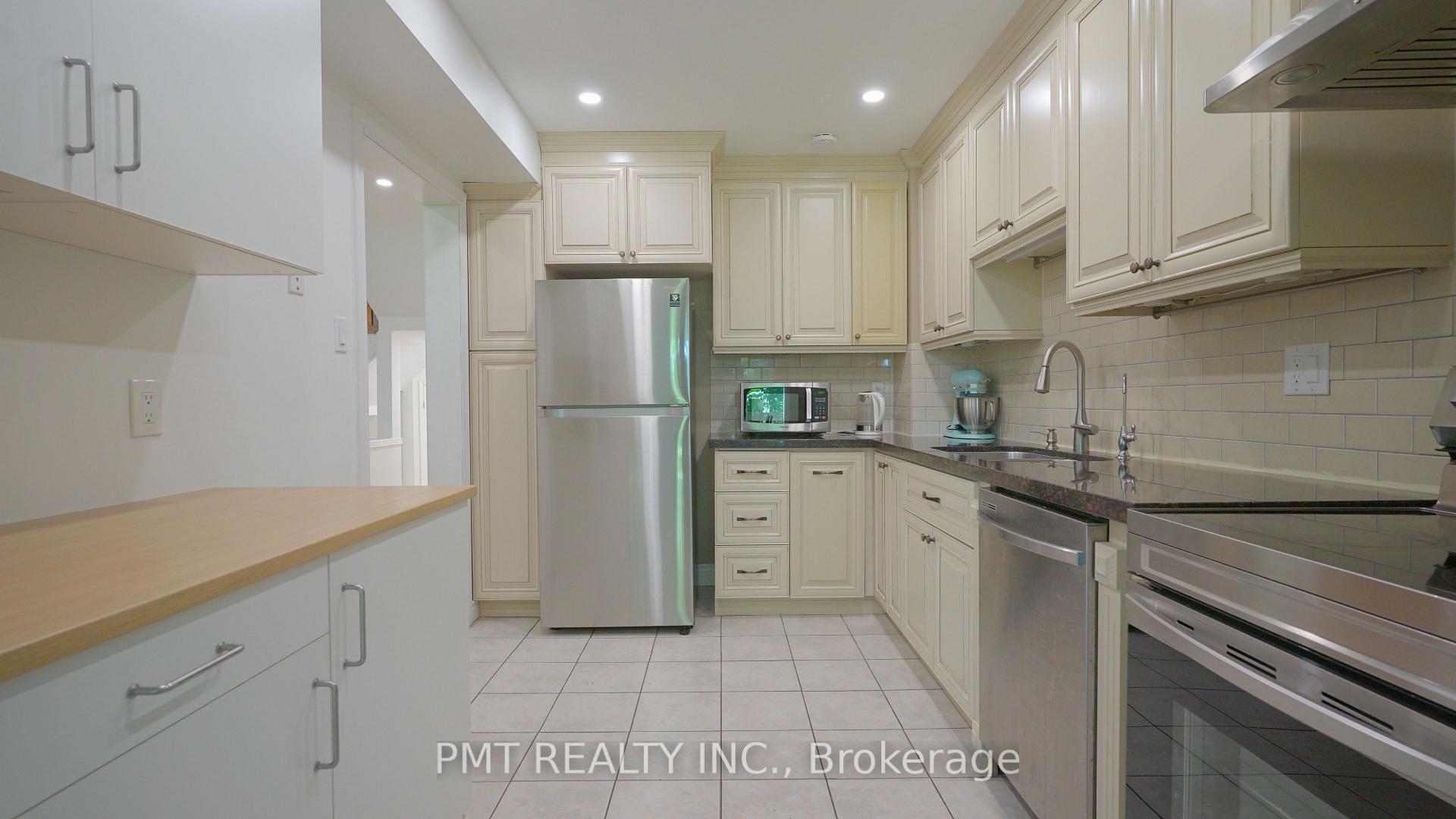 Photo 6 of Unit 33, 4605 Donegal Drive, Mississauga, Central Erin Mills — HOMEH