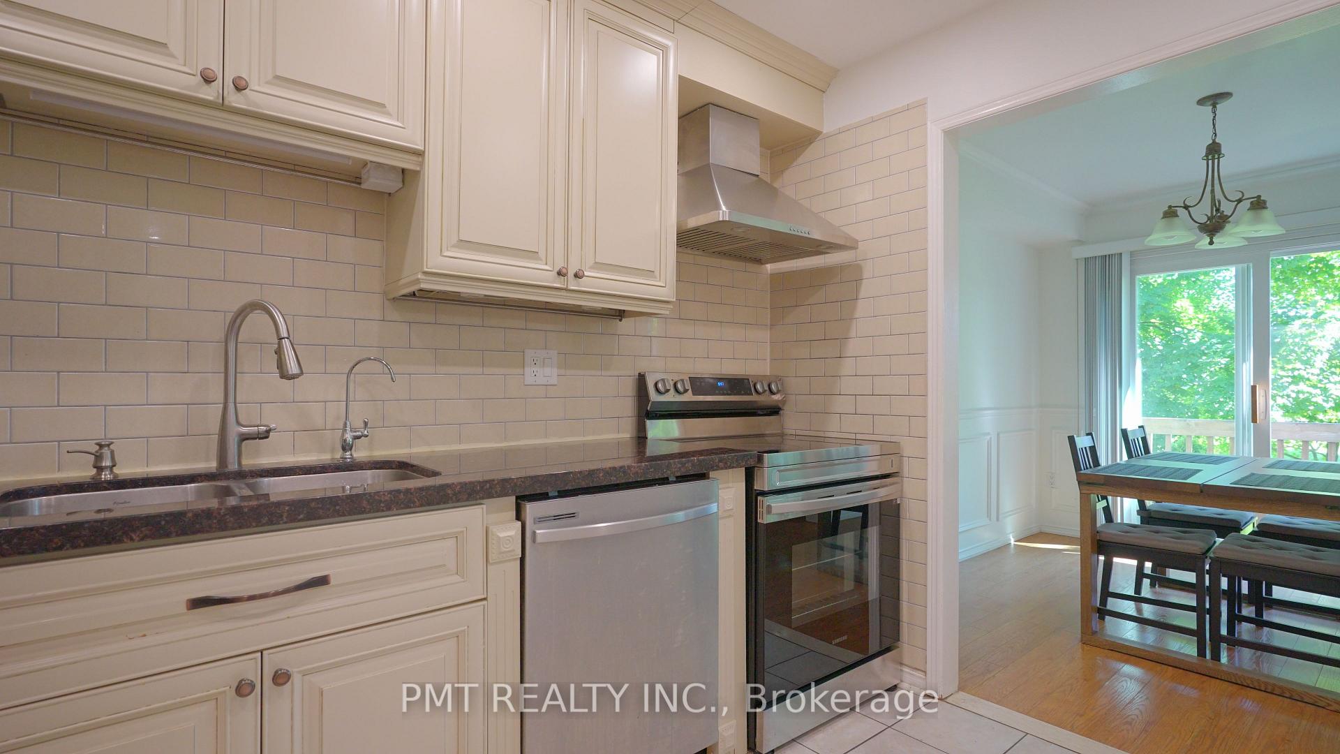 Photo 7 of Unit 33, 4605 Donegal Drive, Mississauga, Central Erin Mills — HOMEH