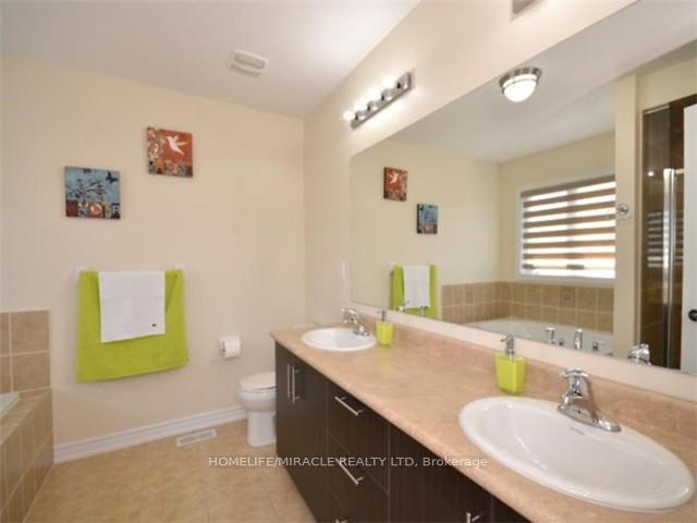Photo 11 of 19 Lisson Crescent, Brampton, Credit Valley — HOMEH